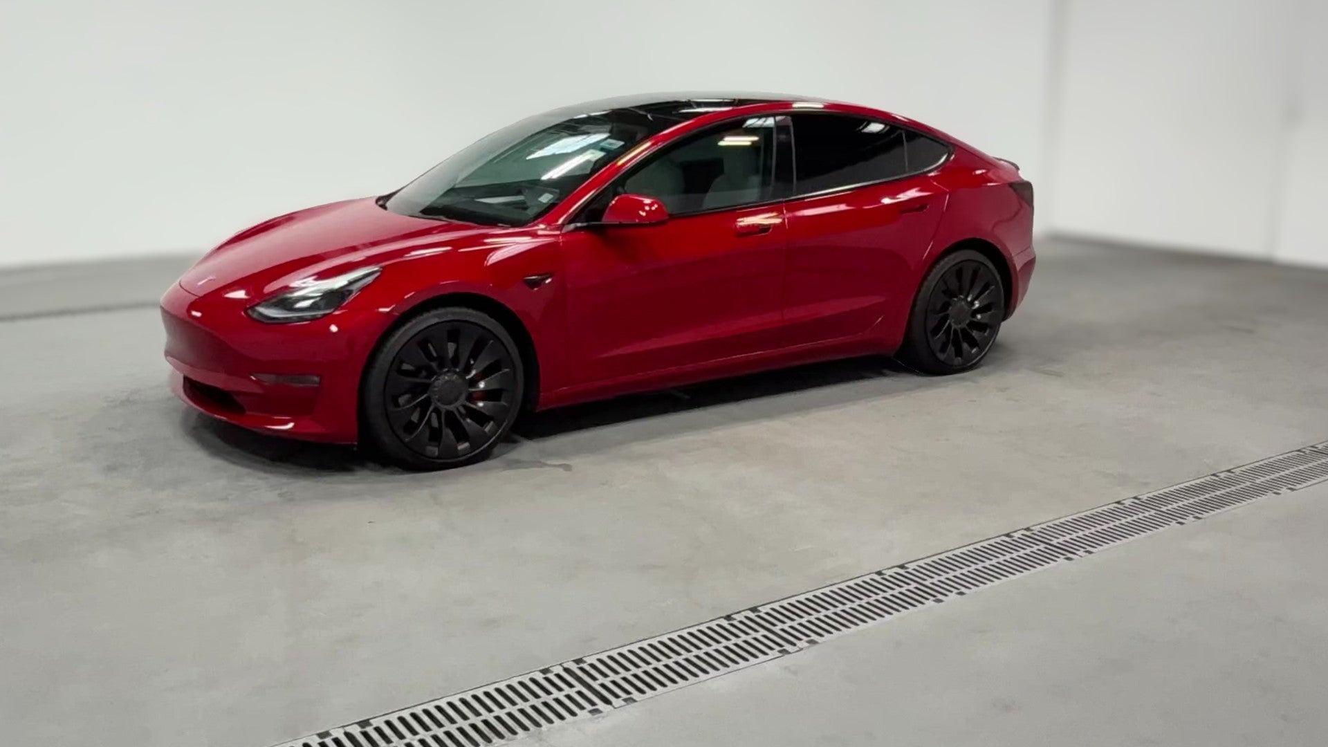 2022 Tesla Model 3 vehicle photo