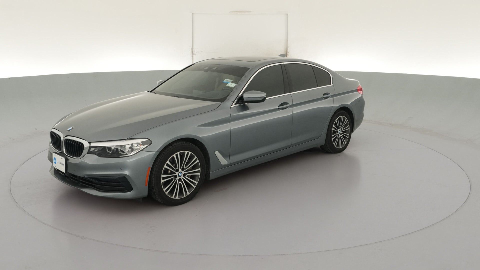2019 BMW 5 Series vehicle photo