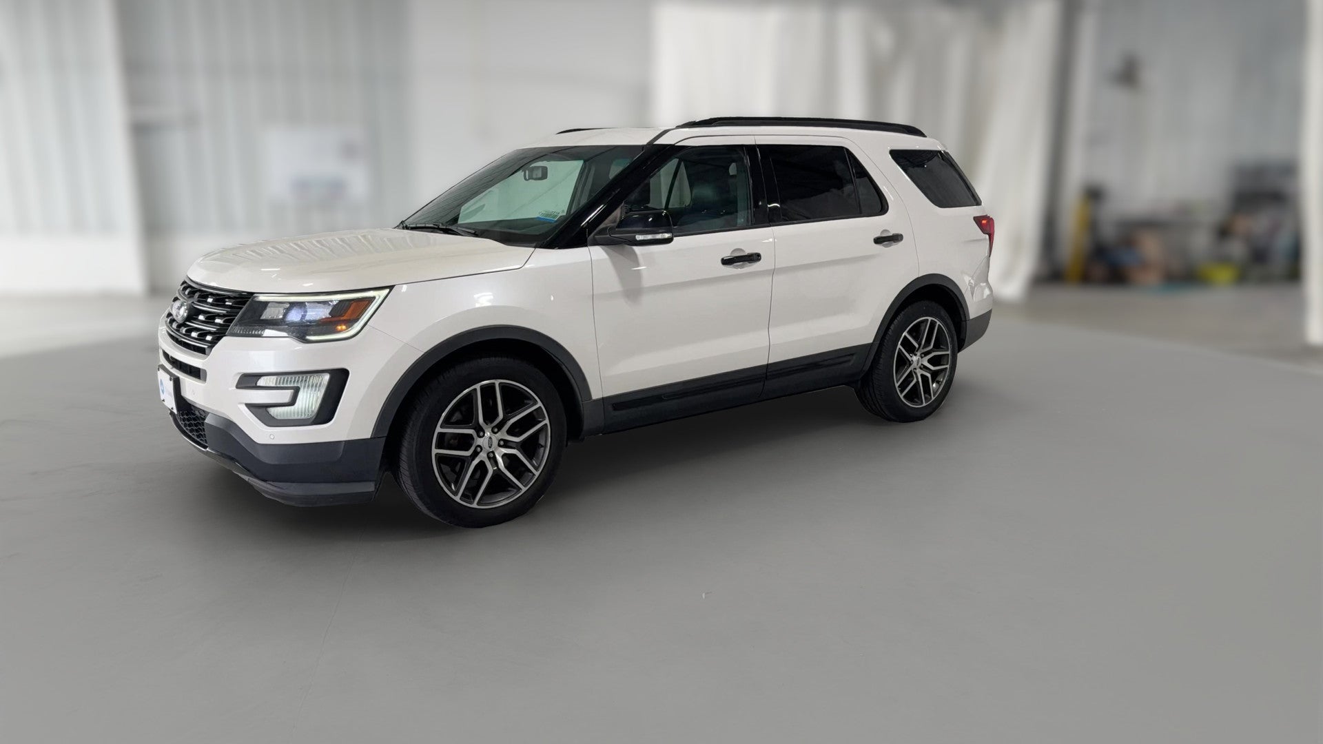 2017 Ford Explorer vehicle photo