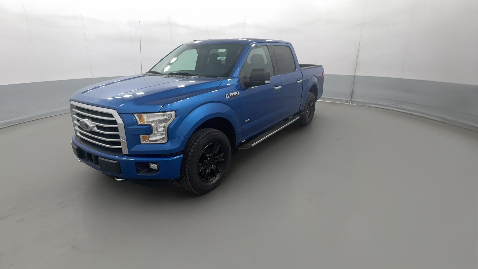 2016 Ford F150 SuperCrew Cab vehicle photo