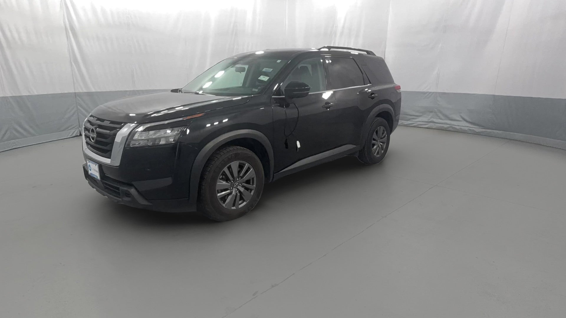 2024 Nissan Pathfinder vehicle photo