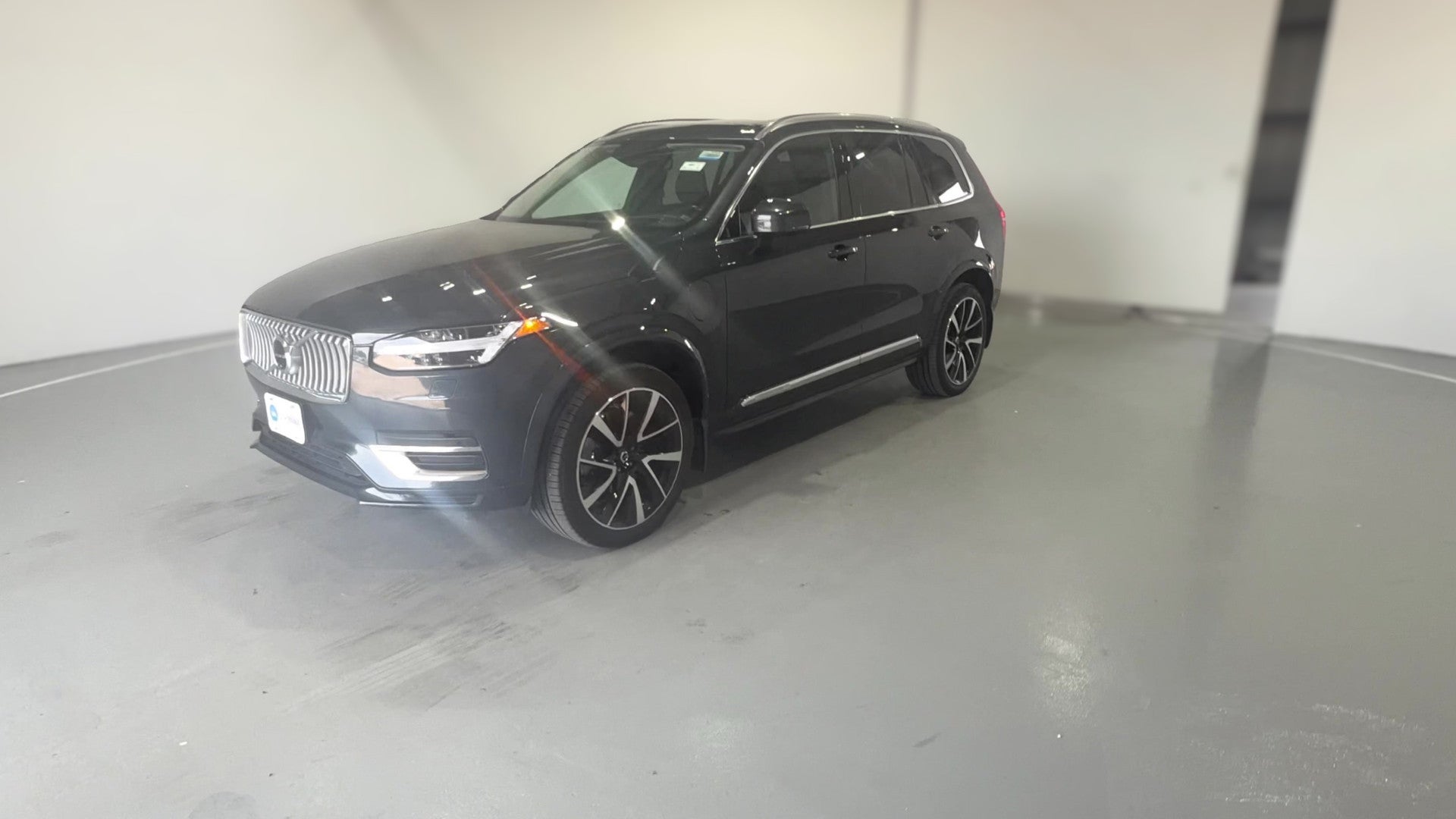 2022 Volvo XC90 vehicle photo