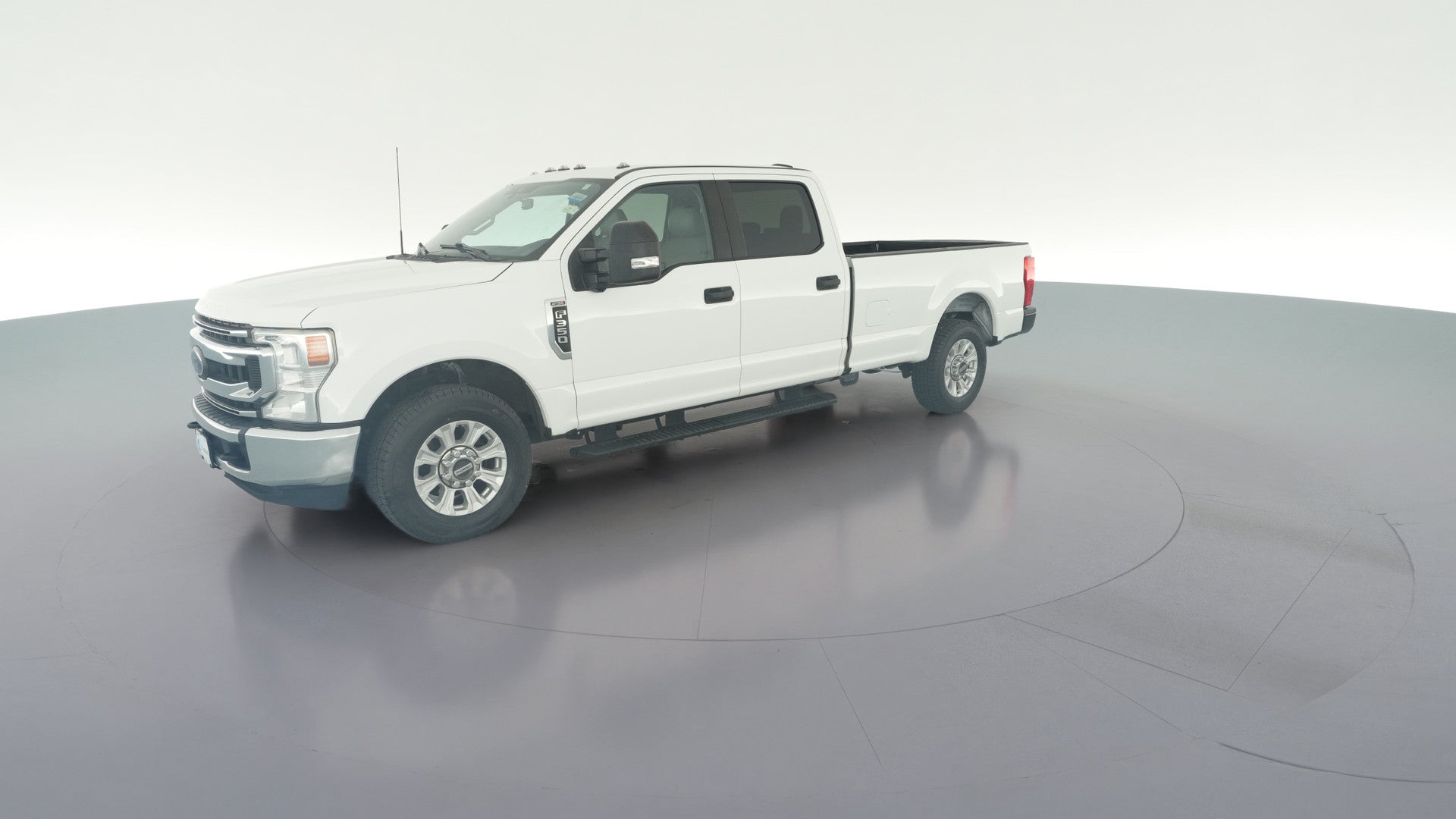 2022 Ford F350 Super Duty Crew Cab vehicle photo
