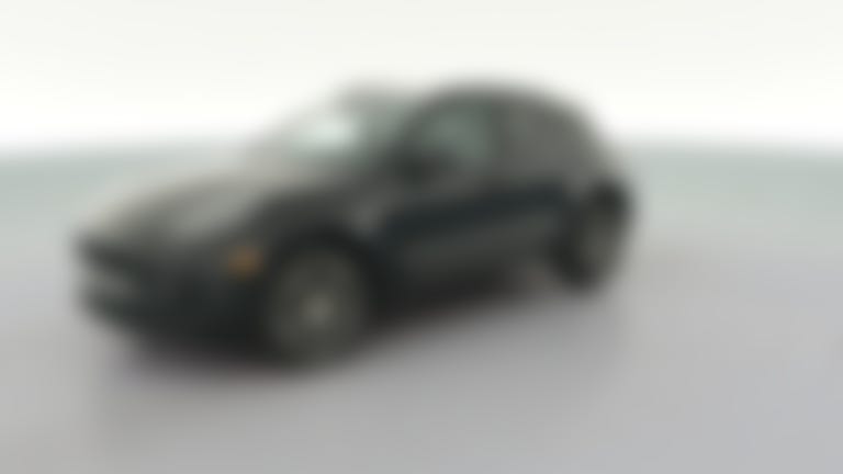 2022 Porsche Macan vehicle photo