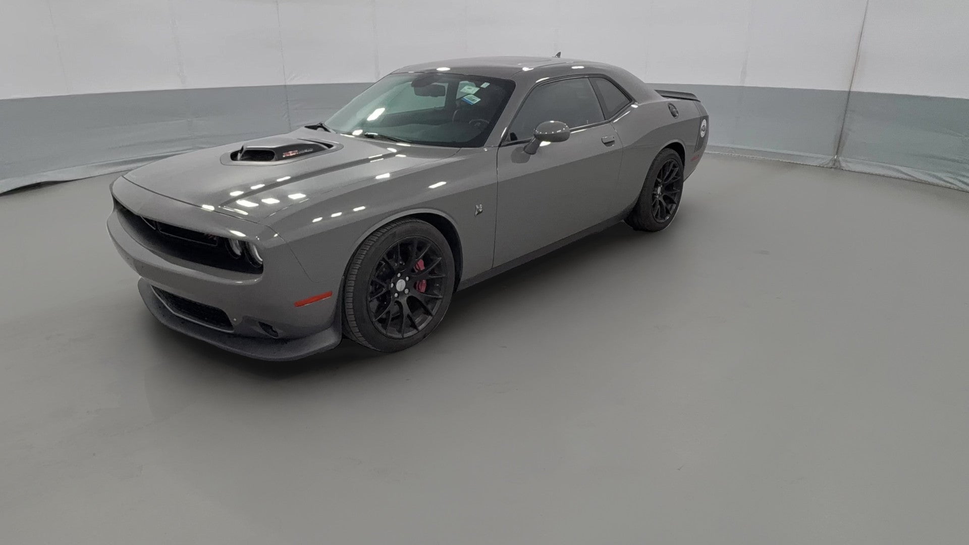 2018 Dodge Challenger vehicle photo