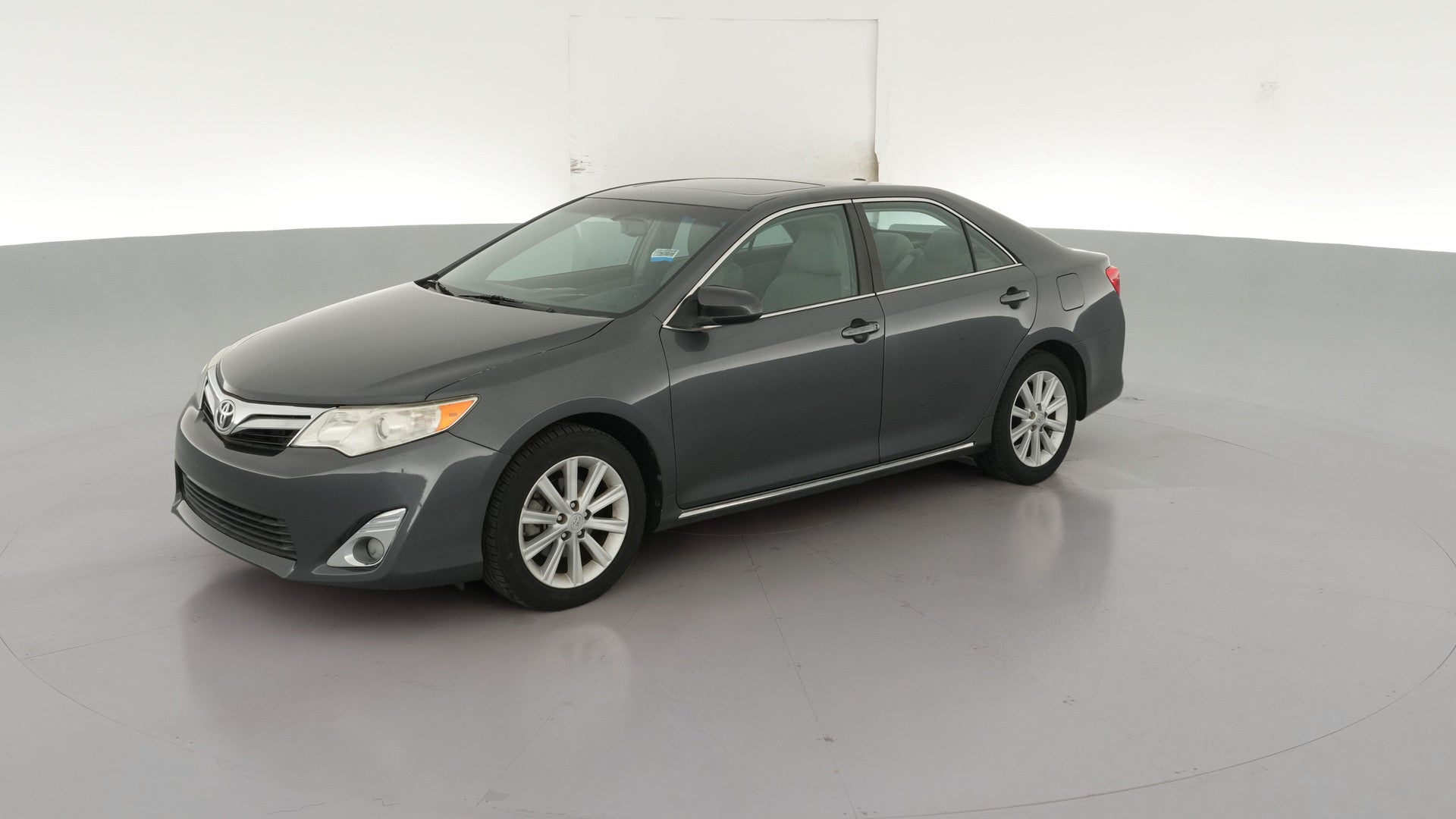 2012 Toyota Camry vehicle photo