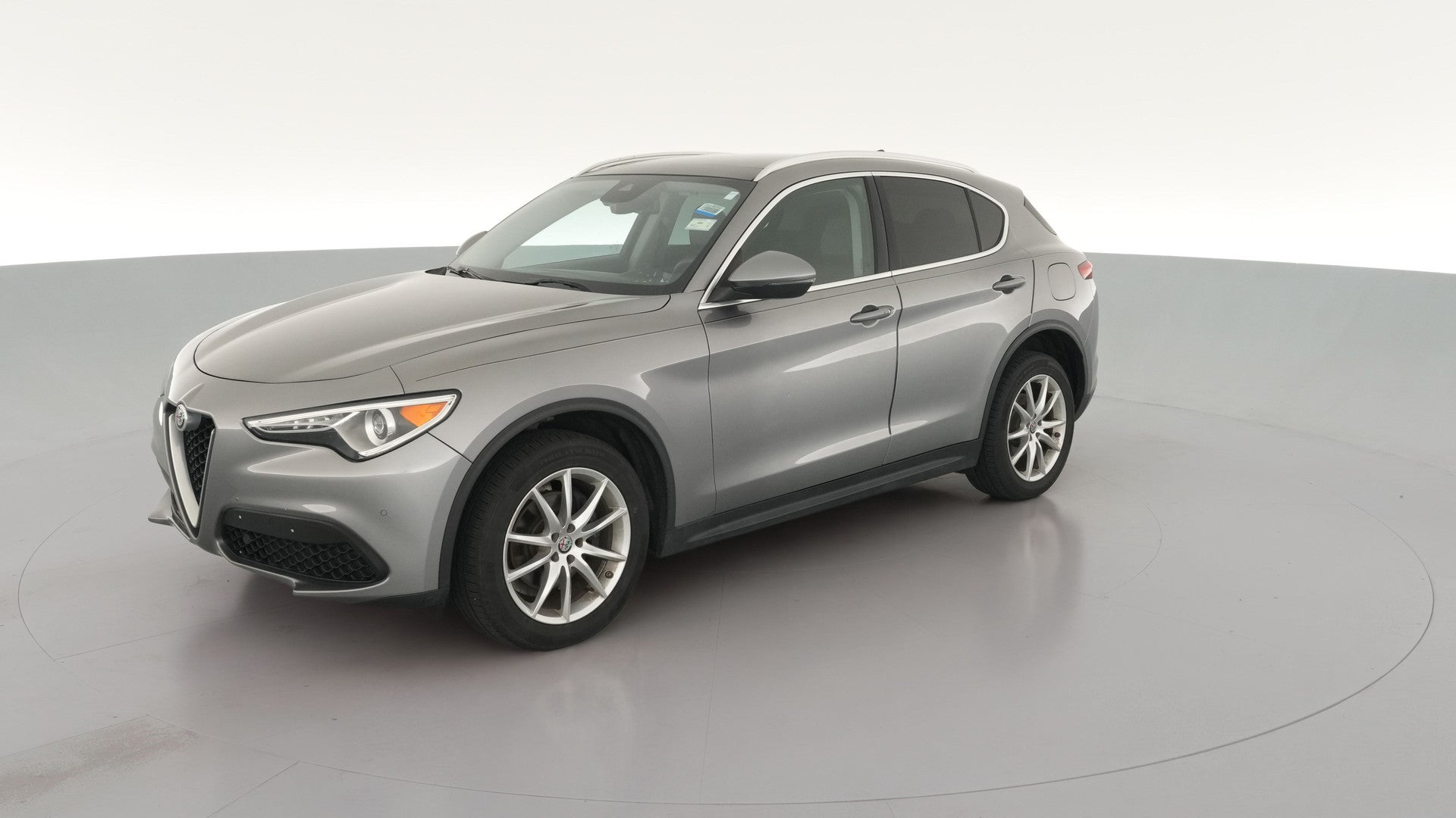 2018 Alfa Romeo Stelvio vehicle photo