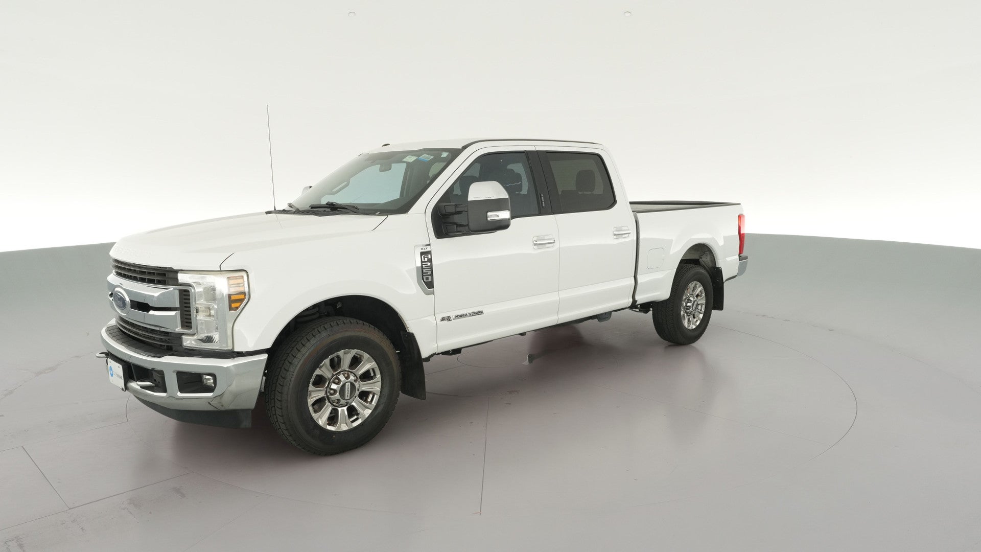 2018 Ford F250 Super Duty Crew Cab vehicle photo