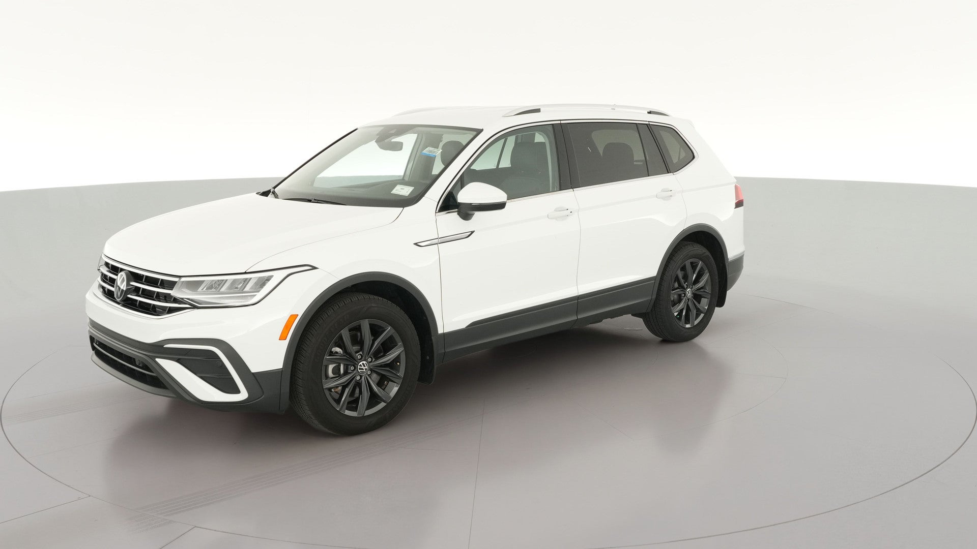 2024 Volkswagen Tiguan vehicle photo