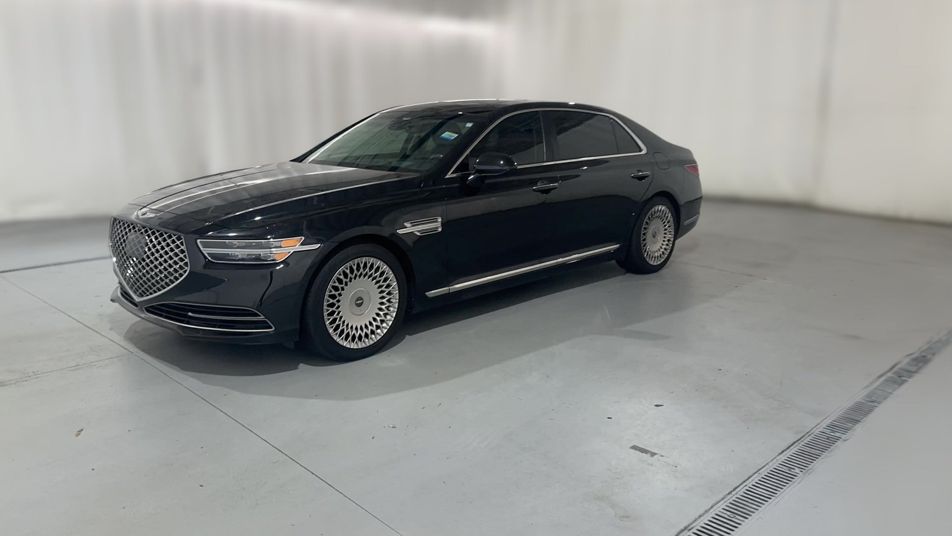 2020 Genesis G90 vehicle photo