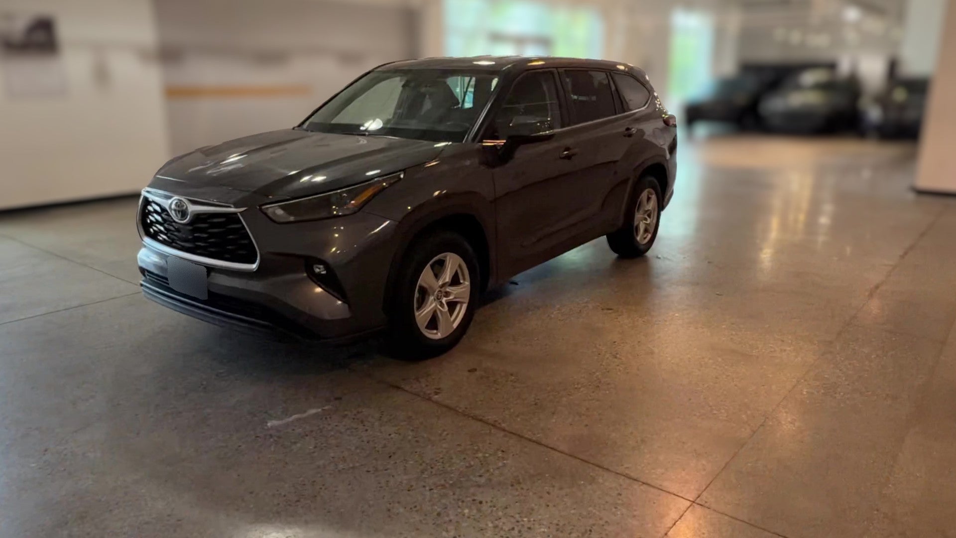 2025 Toyota Highlander vehicle photo