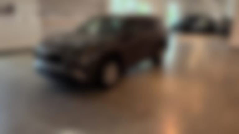 2025 Toyota Highlander vehicle photo