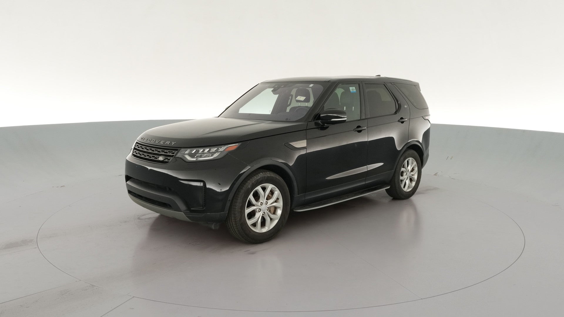 2019 Land Rover Discovery vehicle photo