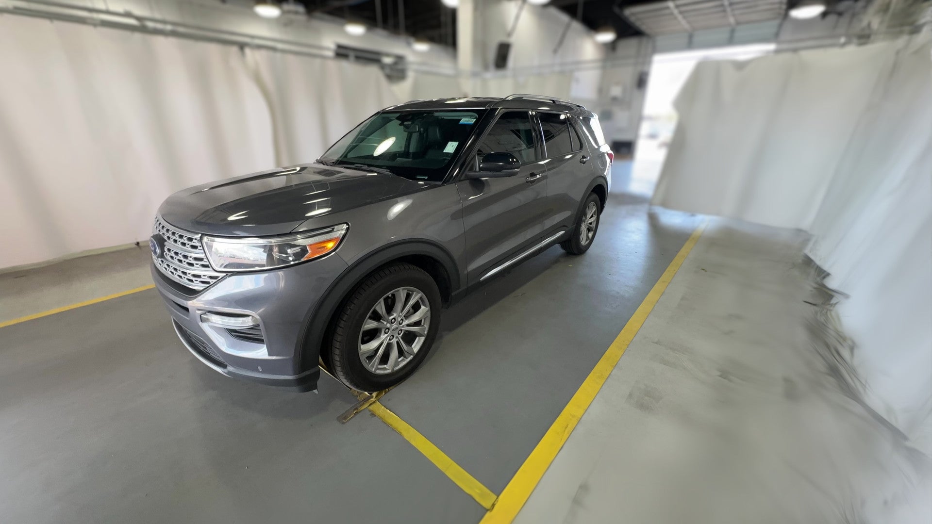2021 Ford Explorer vehicle photo