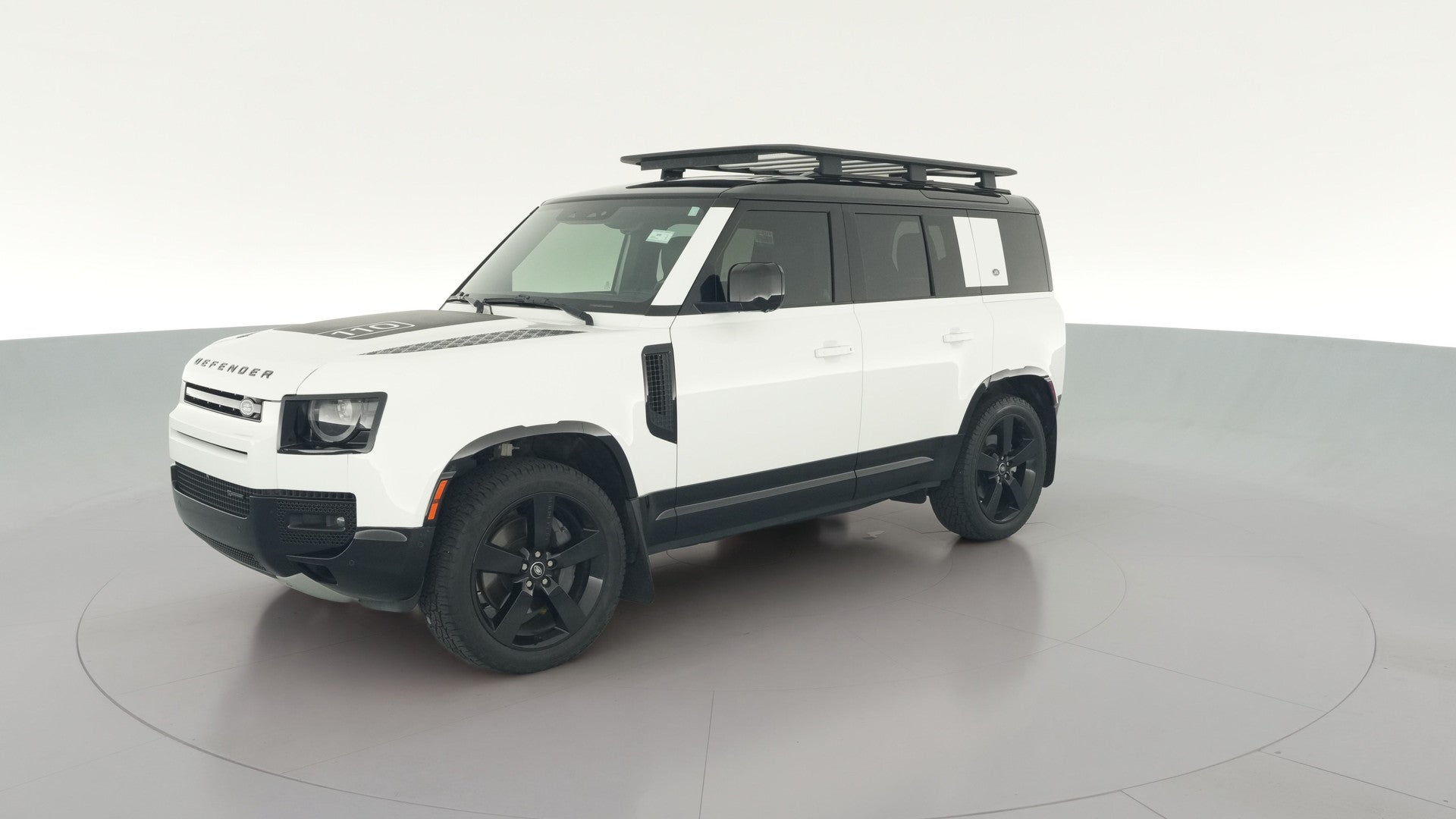2022 Land Rover Defender 110 vehicle photo