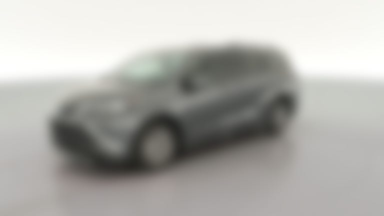 2025 Toyota Sienna vehicle photo