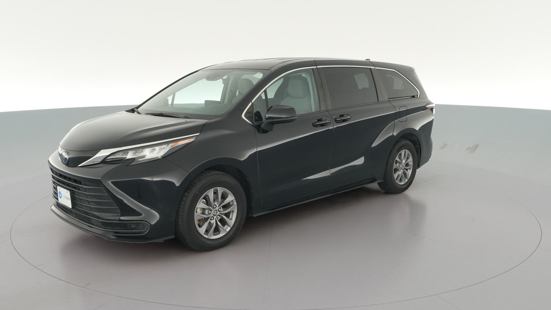 2023 Toyota Sienna vehicle photo