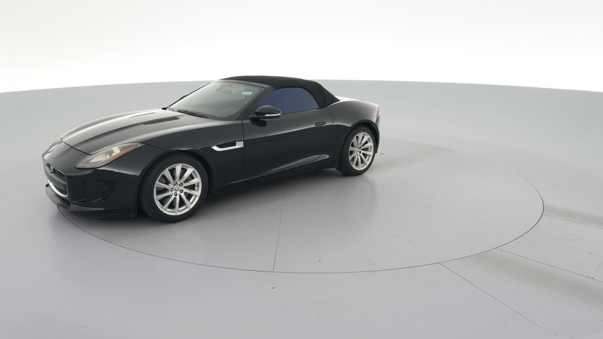 2014 Jaguar F-TYPE vehicle photo