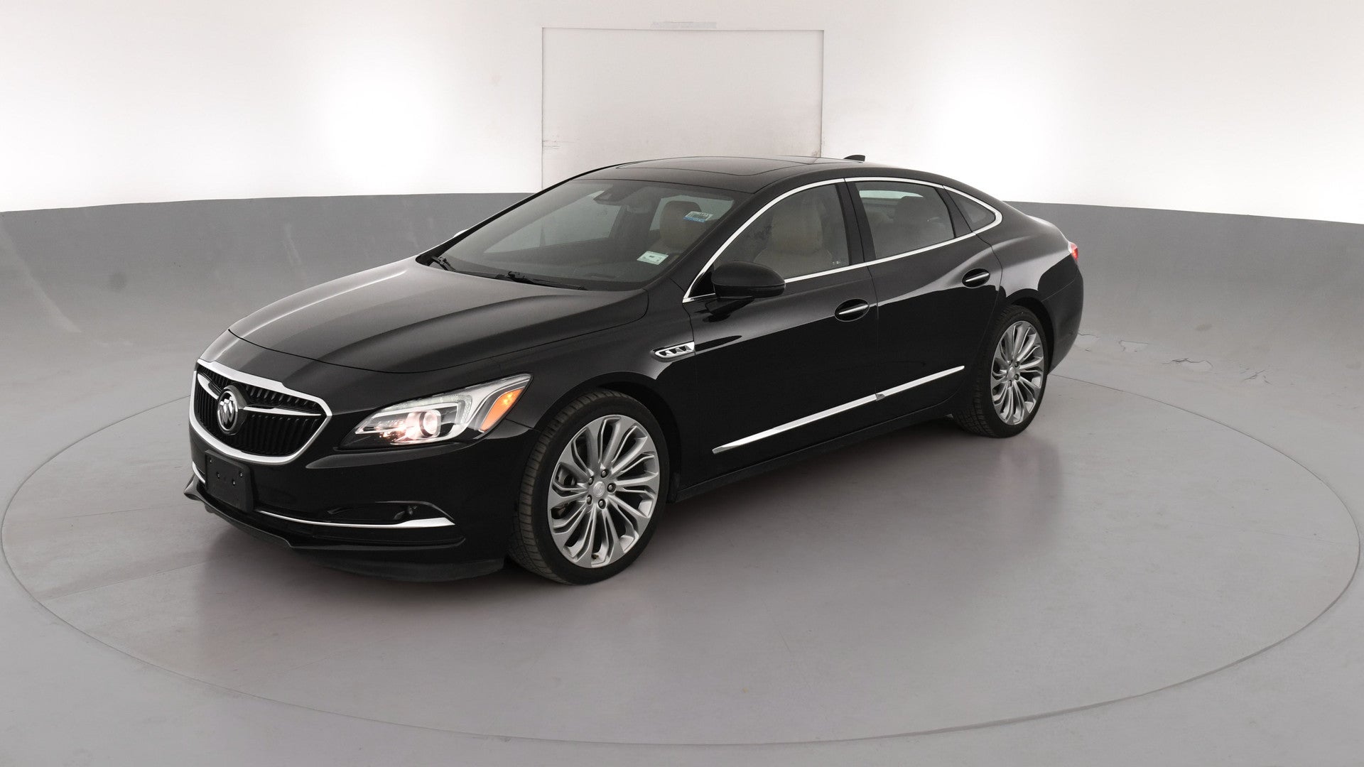 2018 Buick LaCrosse vehicle photo