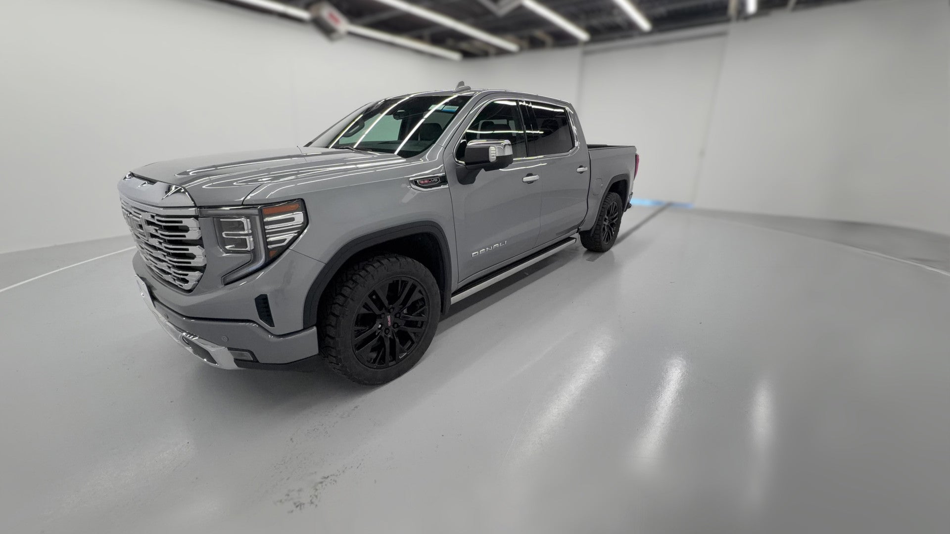 2024 GMC Sierra 1500 Crew Cab vehicle photo