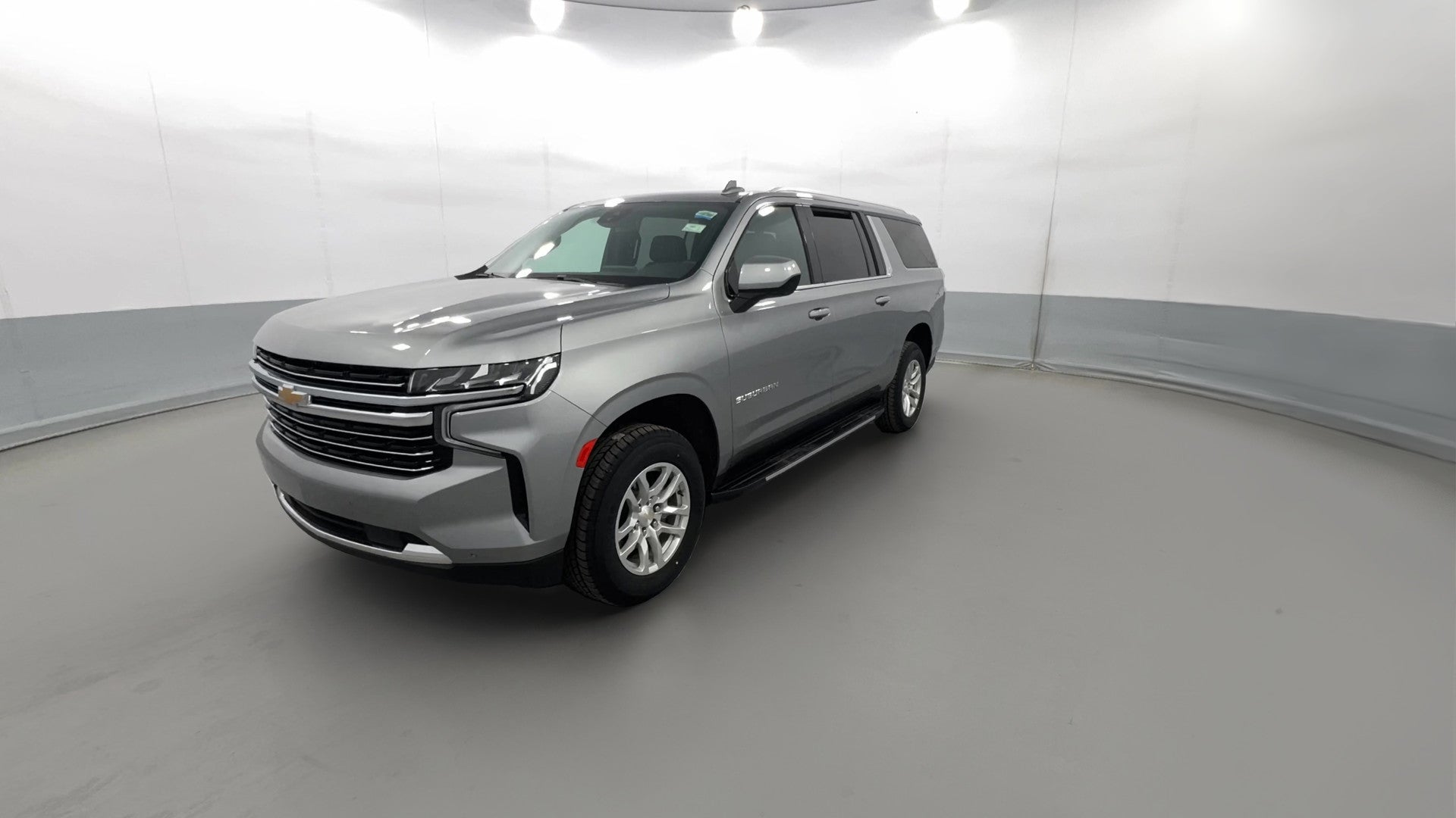 2024 Chevrolet Suburban vehicle photo