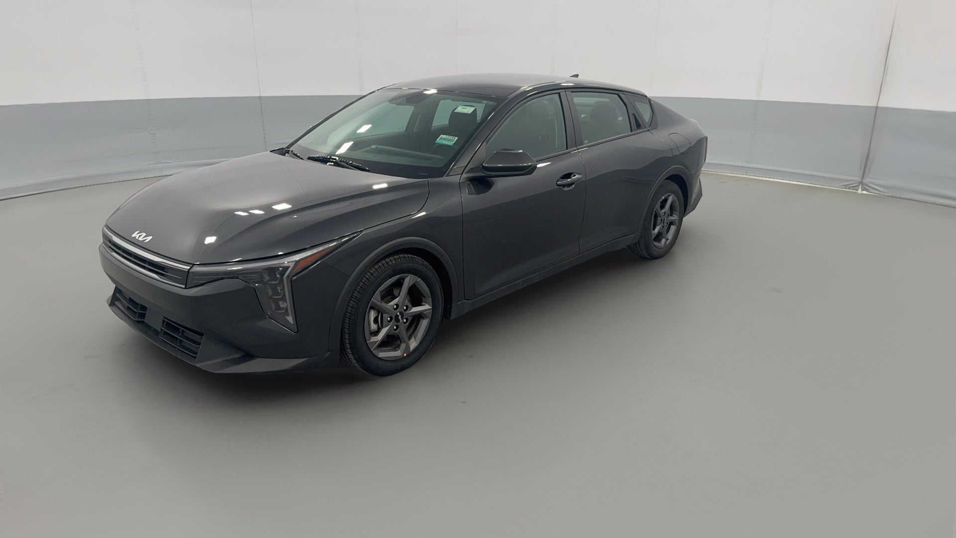 2025 Kia K4 vehicle photo