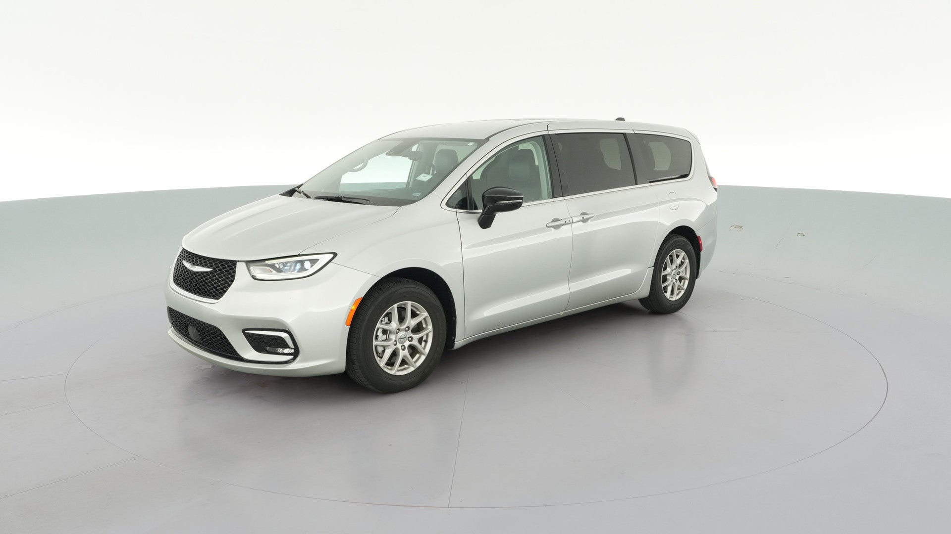 2024 Chrysler Pacifica vehicle photo