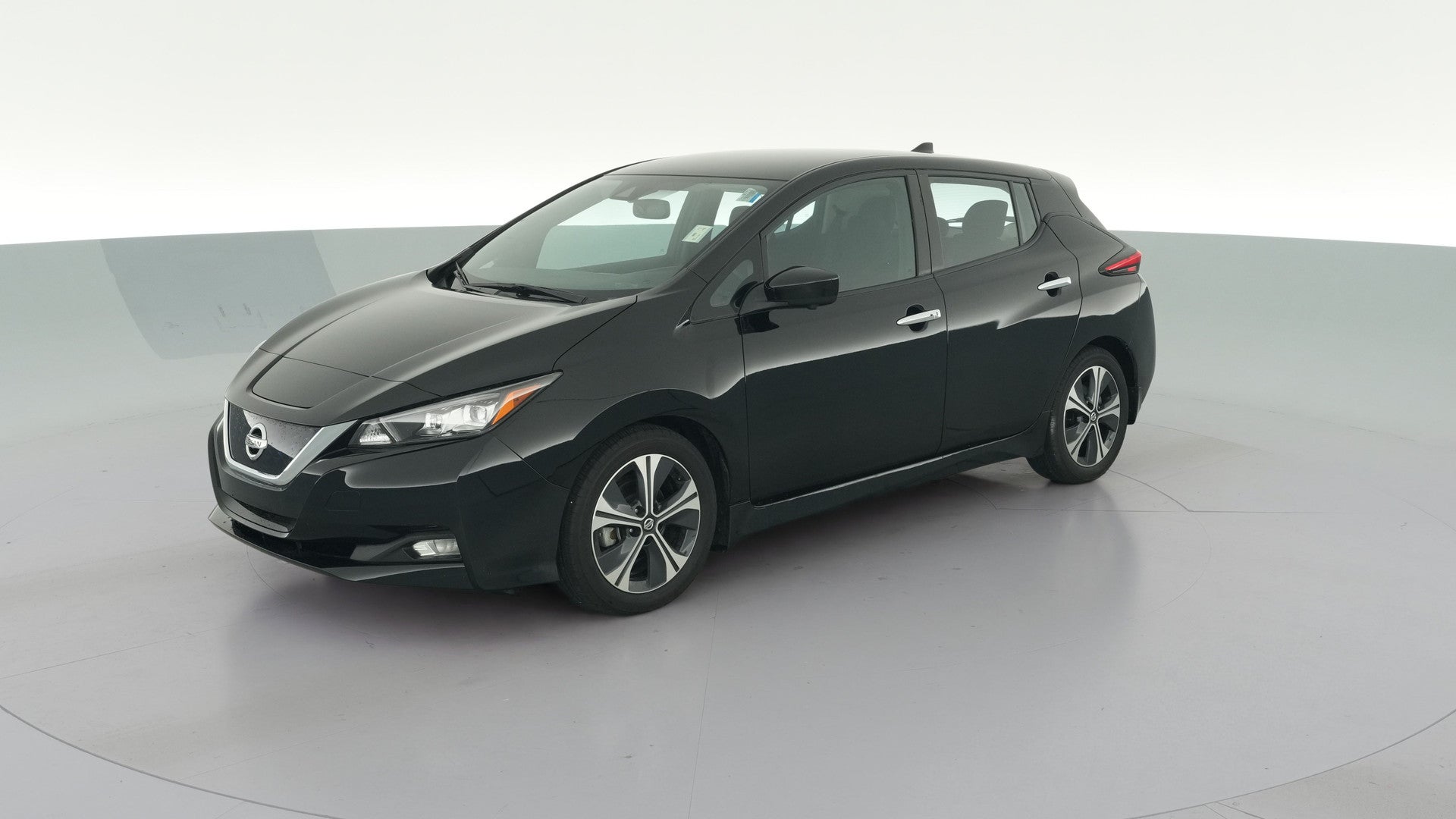 2020 Nissan LEAF vehicle photo