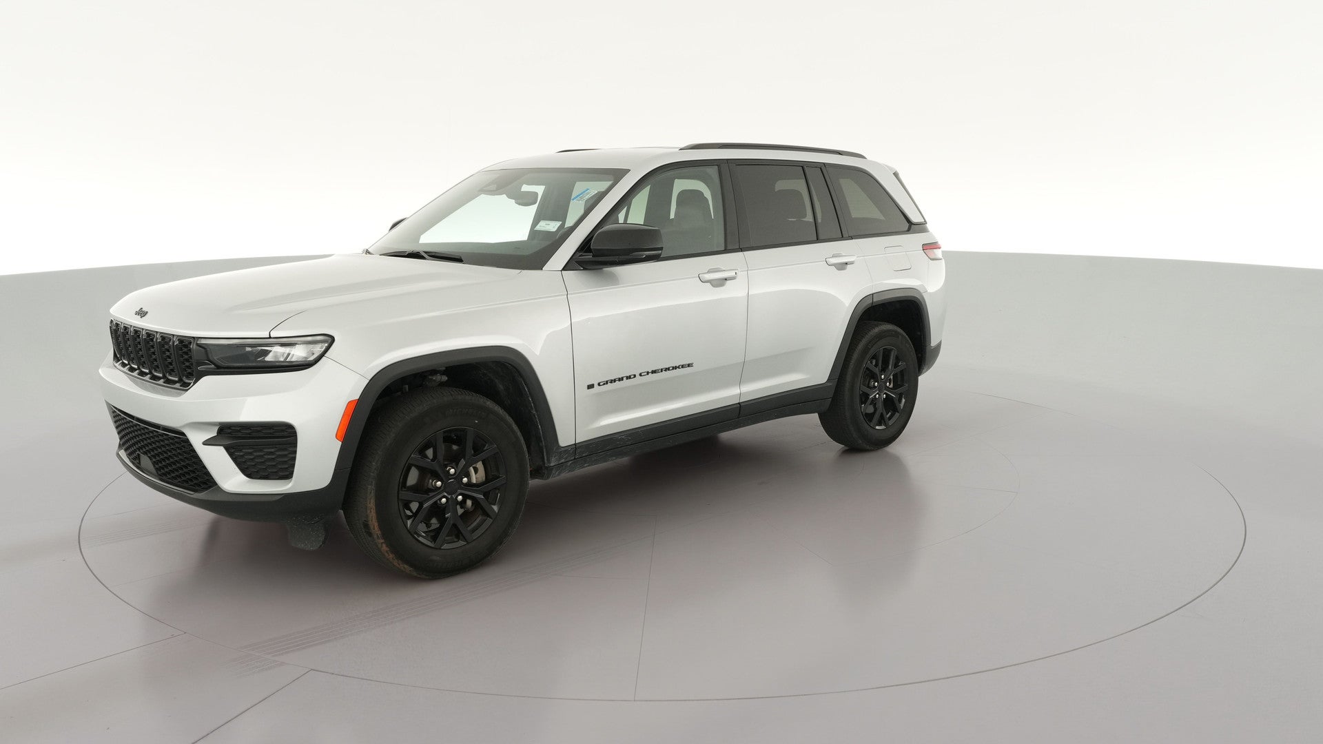 2024 Jeep Grand Cherokee vehicle photo