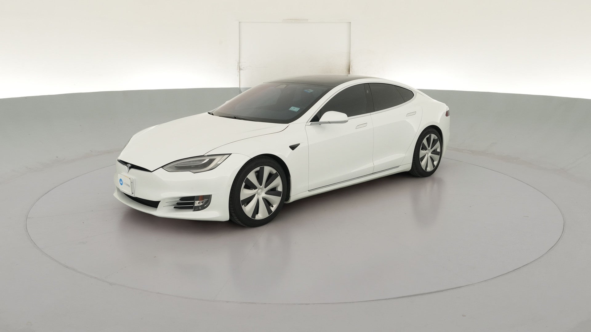 2021 Tesla Model S vehicle photo