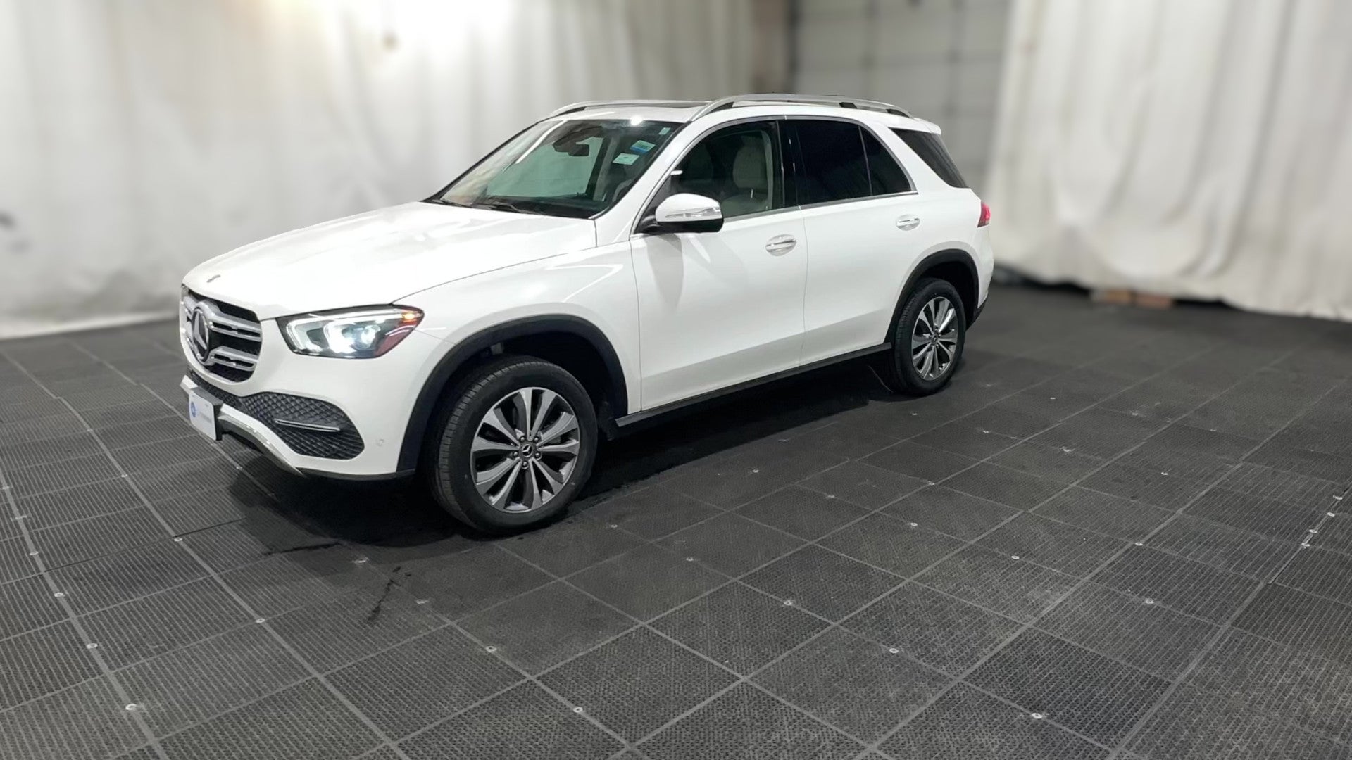 2021 Mercedes-Benz GLE vehicle photo