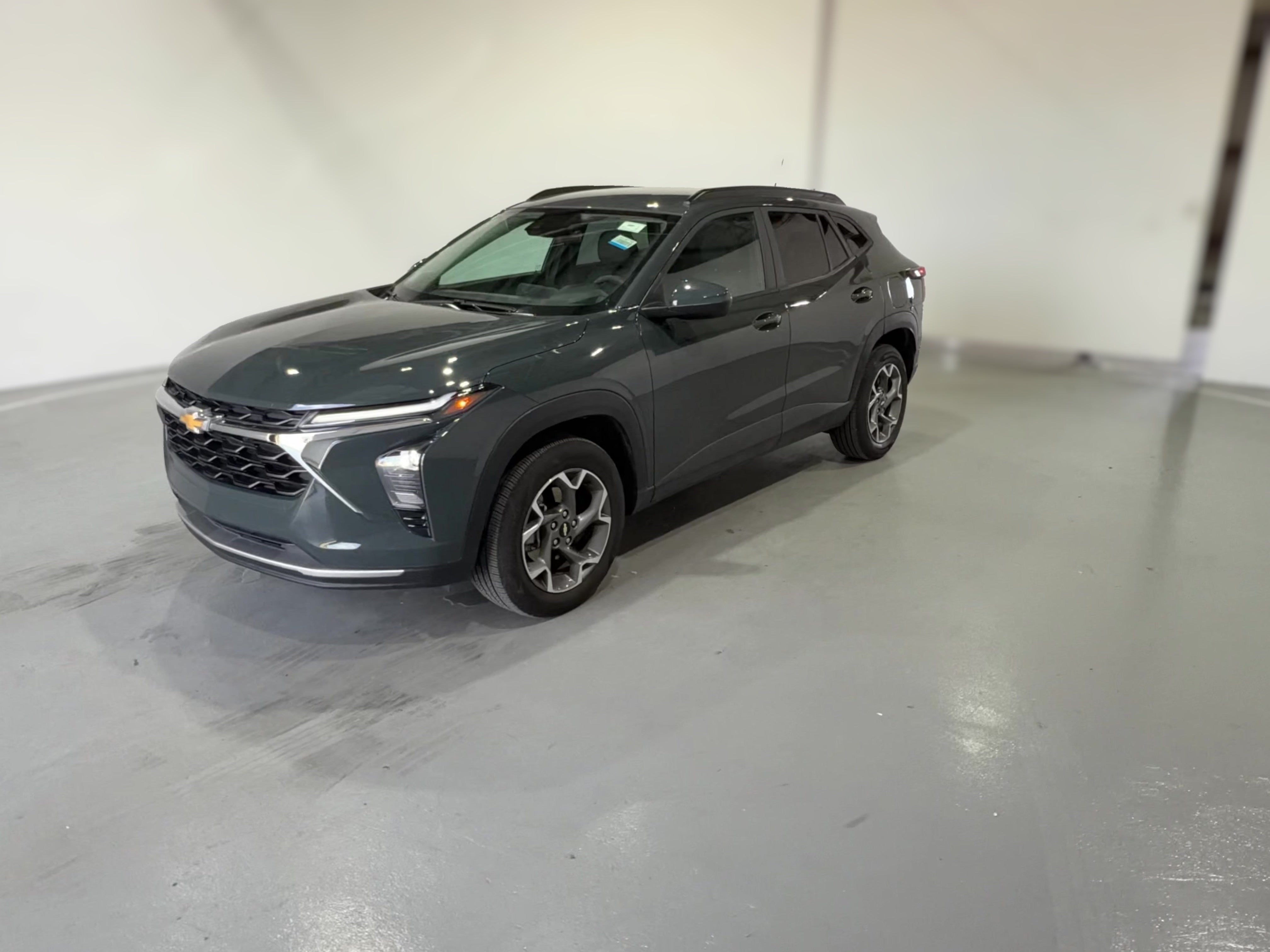 2025 Chevrolet Trax LT - Photo 20