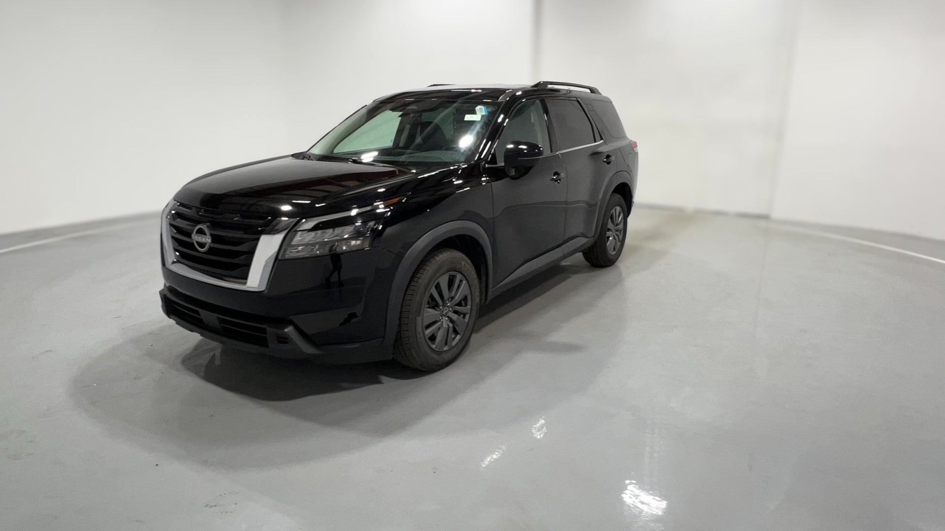 2024 Nissan Pathfinder vehicle photo