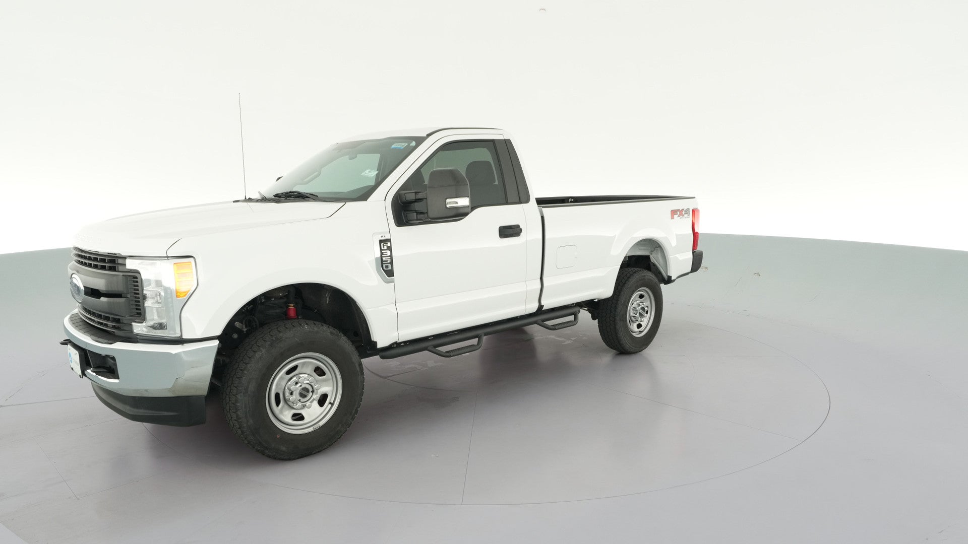 2017 Ford F350 Super Duty Regular Cab vehicle photo