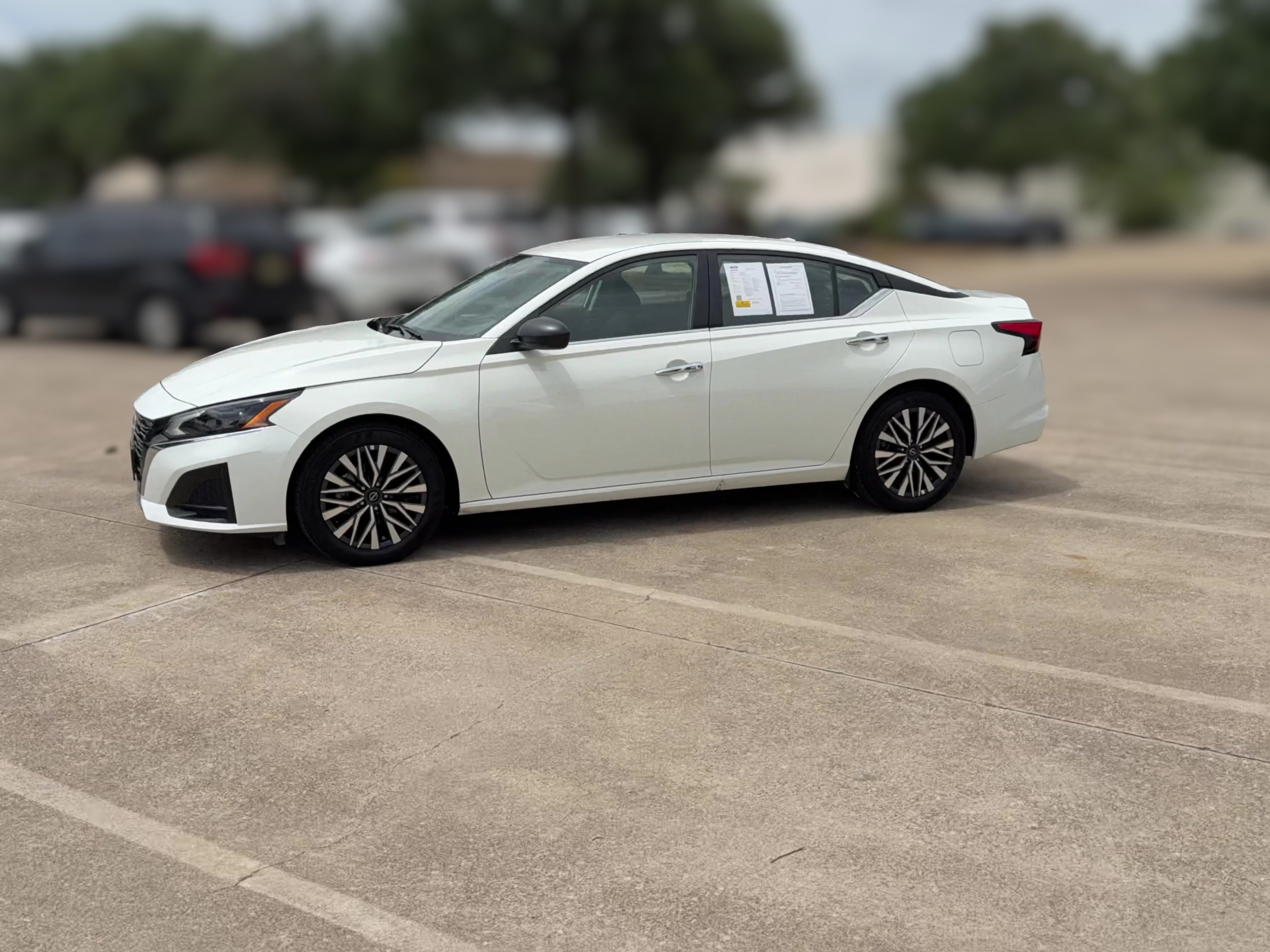 2025 Nissan Altima SV - Photo 24