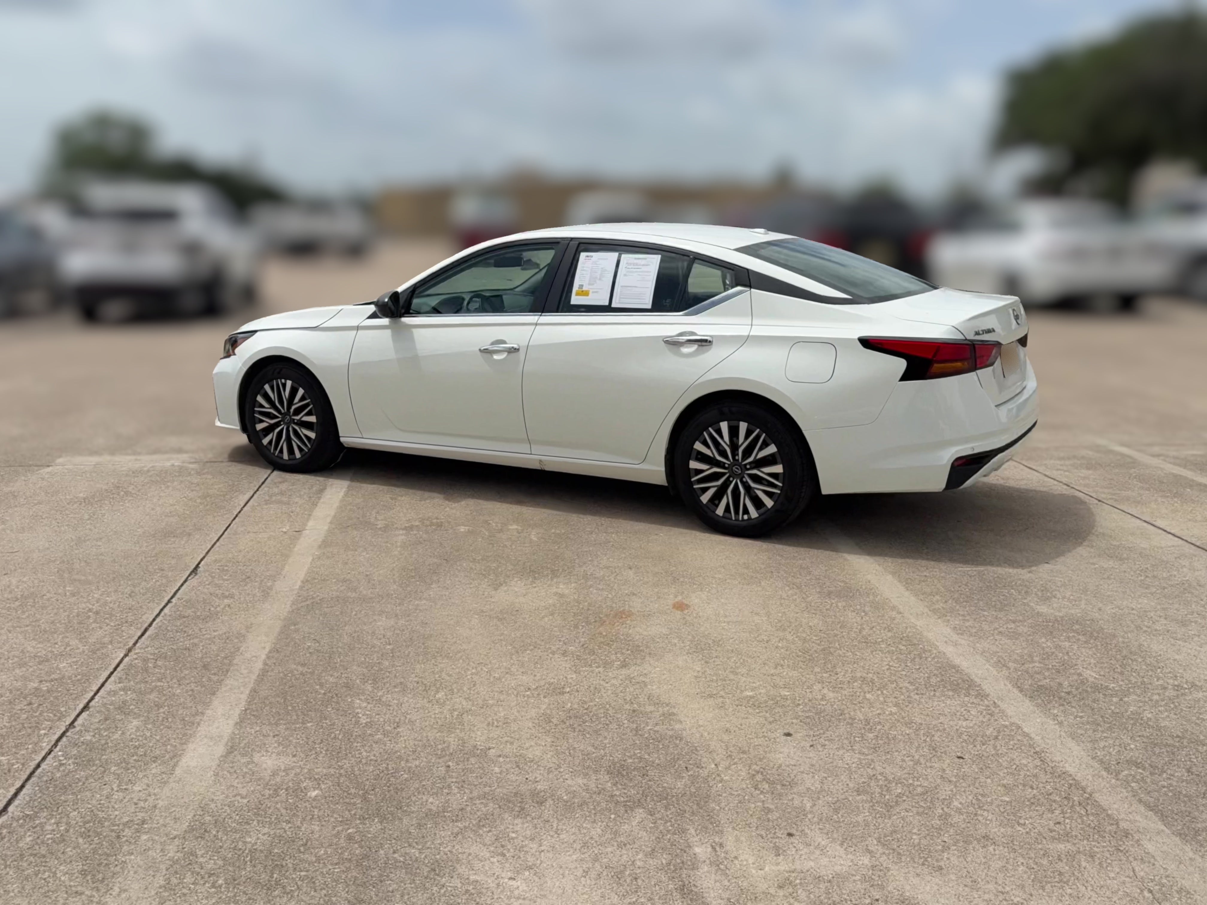 2025 Nissan Altima SV - Photo 26