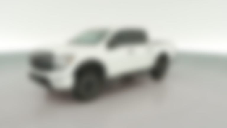 2023 Nissan Titan Crew Cab vehicle photo