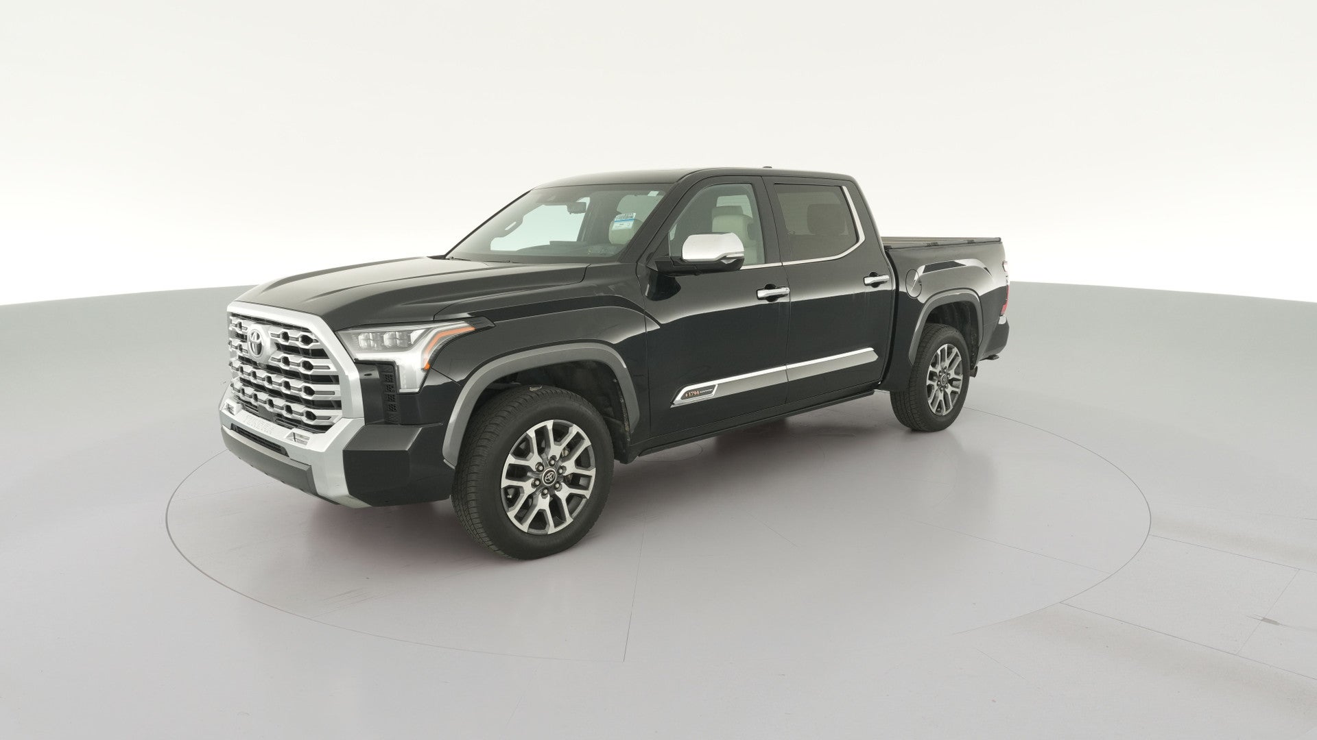 2022 Toyota Tundra CrewMax vehicle photo