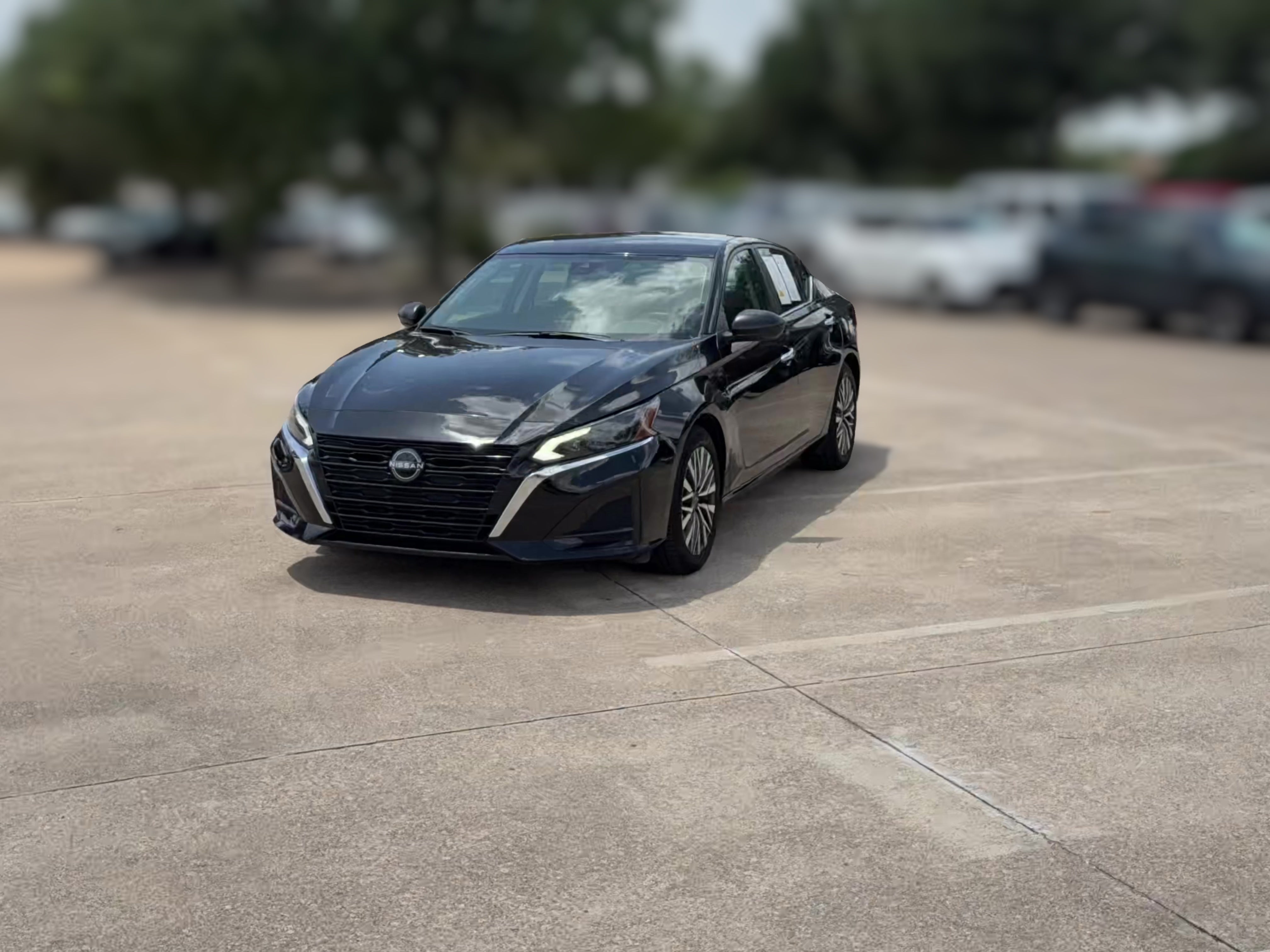 2025 Nissan Altima SV - Photo 22