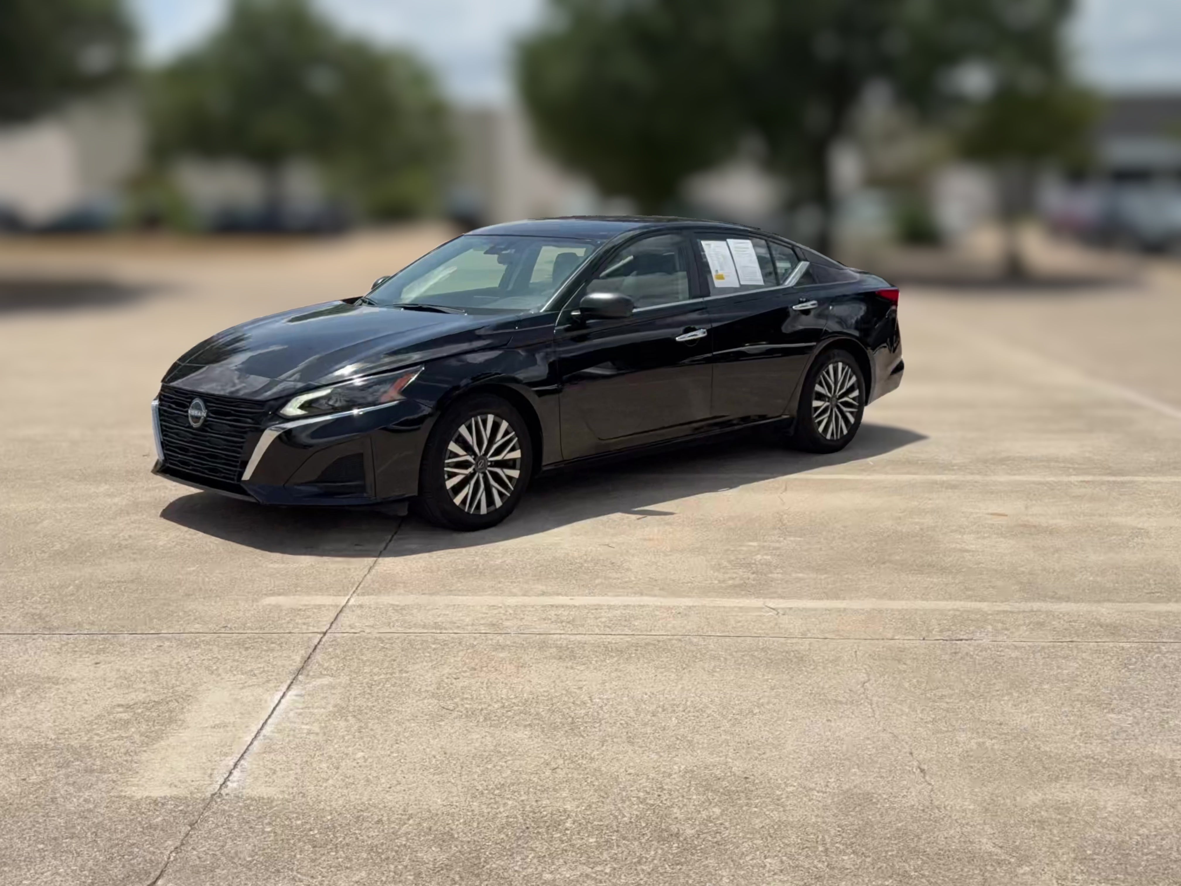 2025 Nissan Altima SV - Photo 23