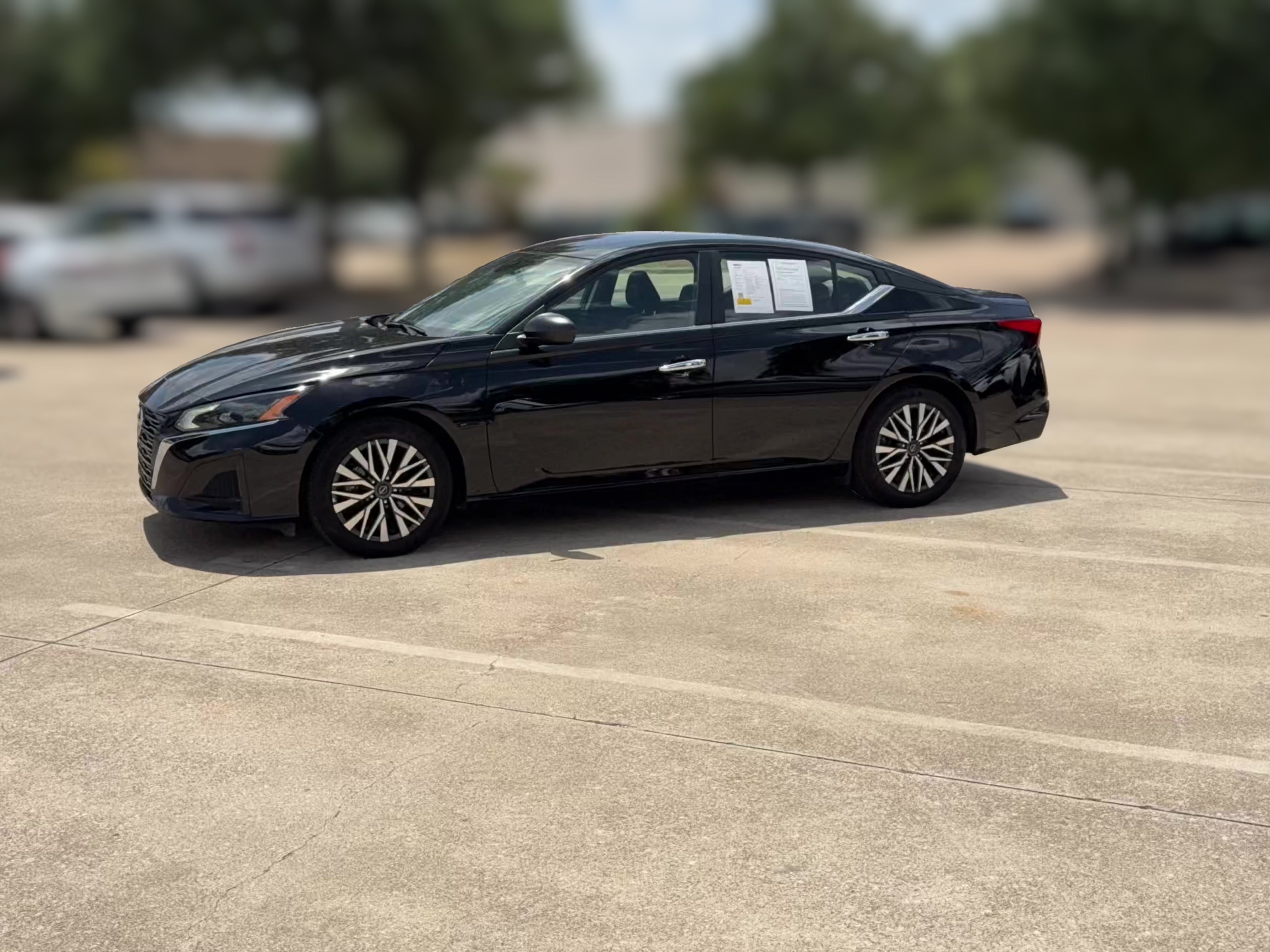 2025 Nissan Altima SV - Photo 24