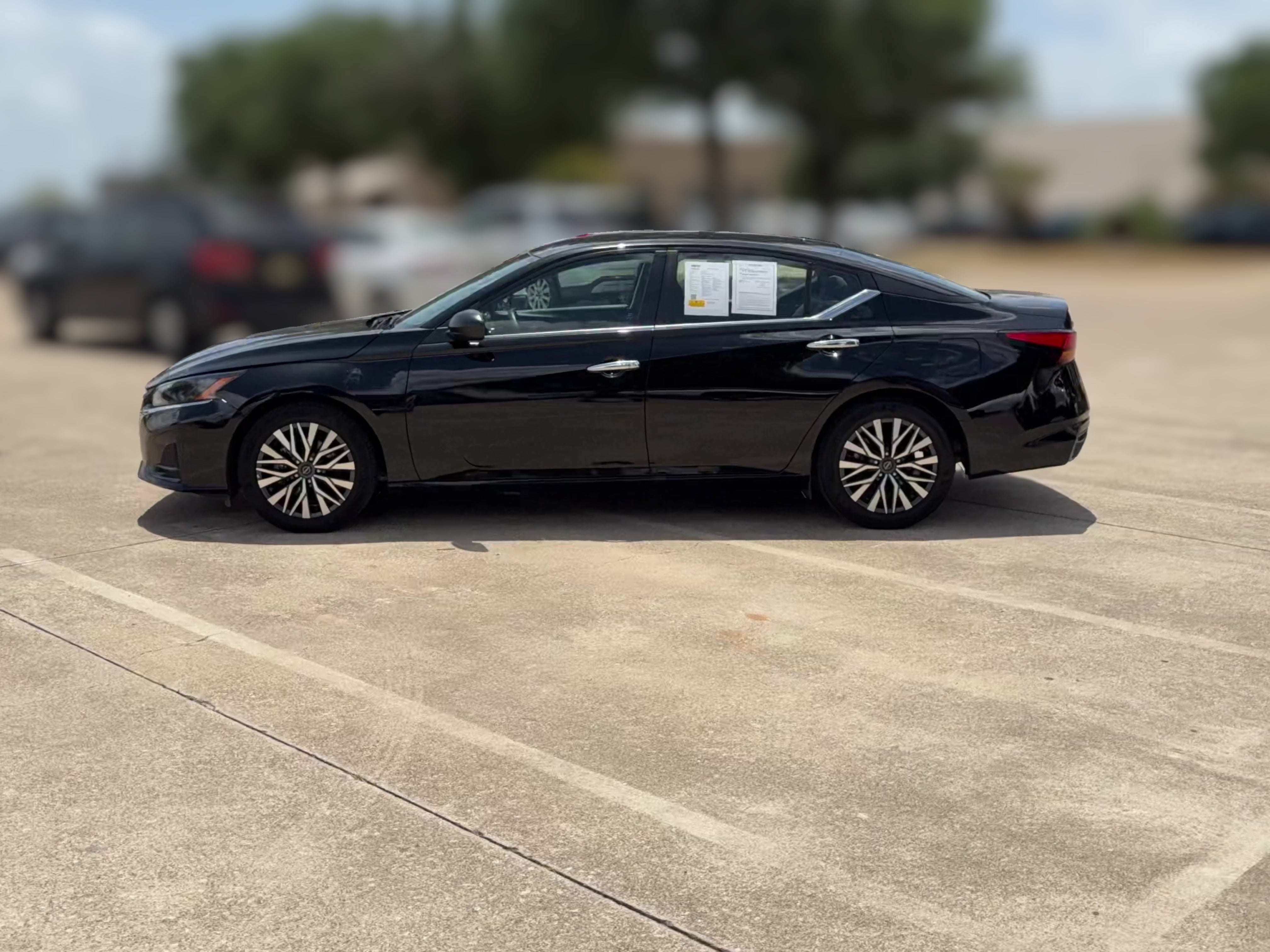 2025 Nissan Altima SV - Photo 25