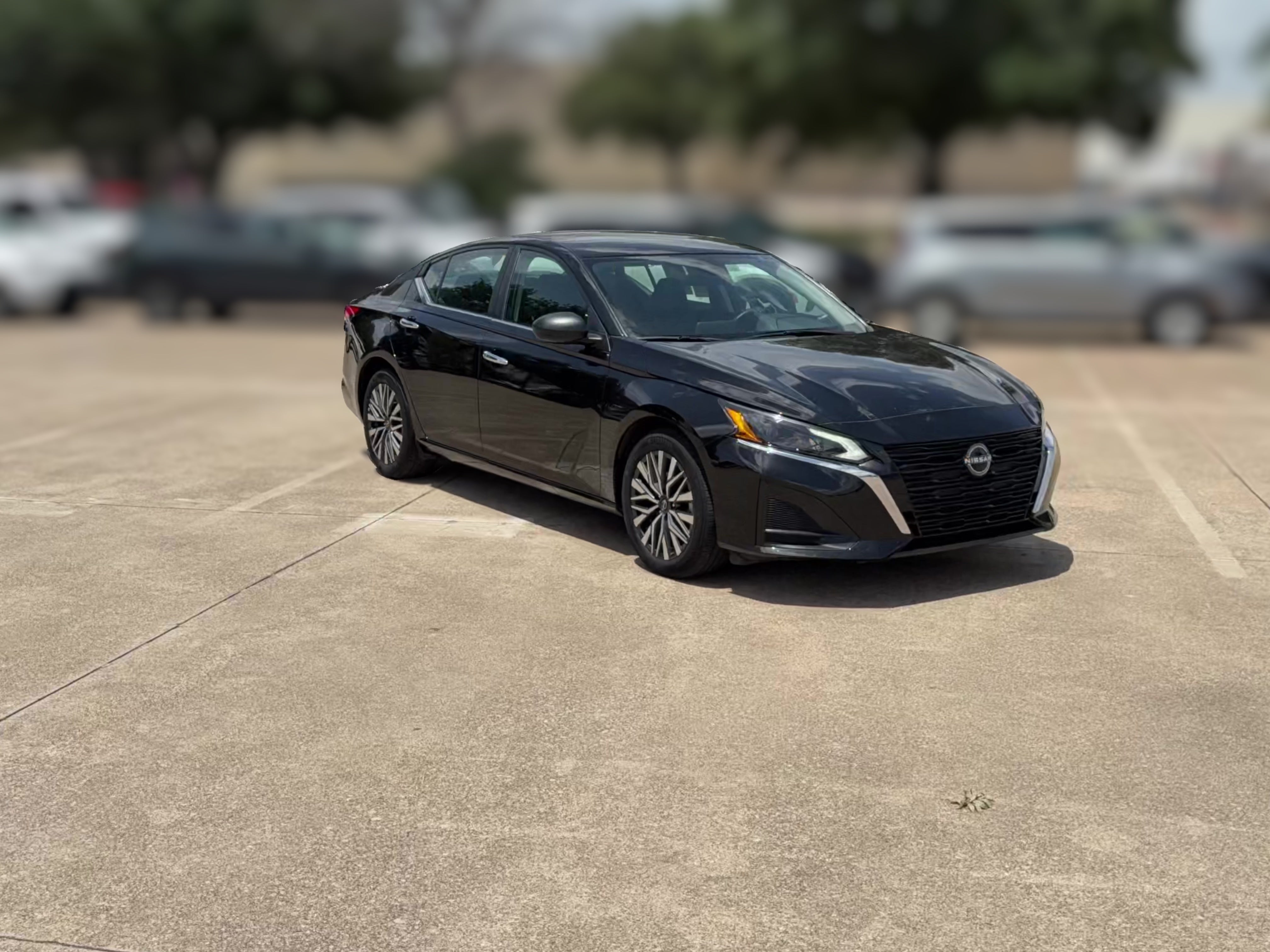2025 Nissan Altima SV - Photo 35