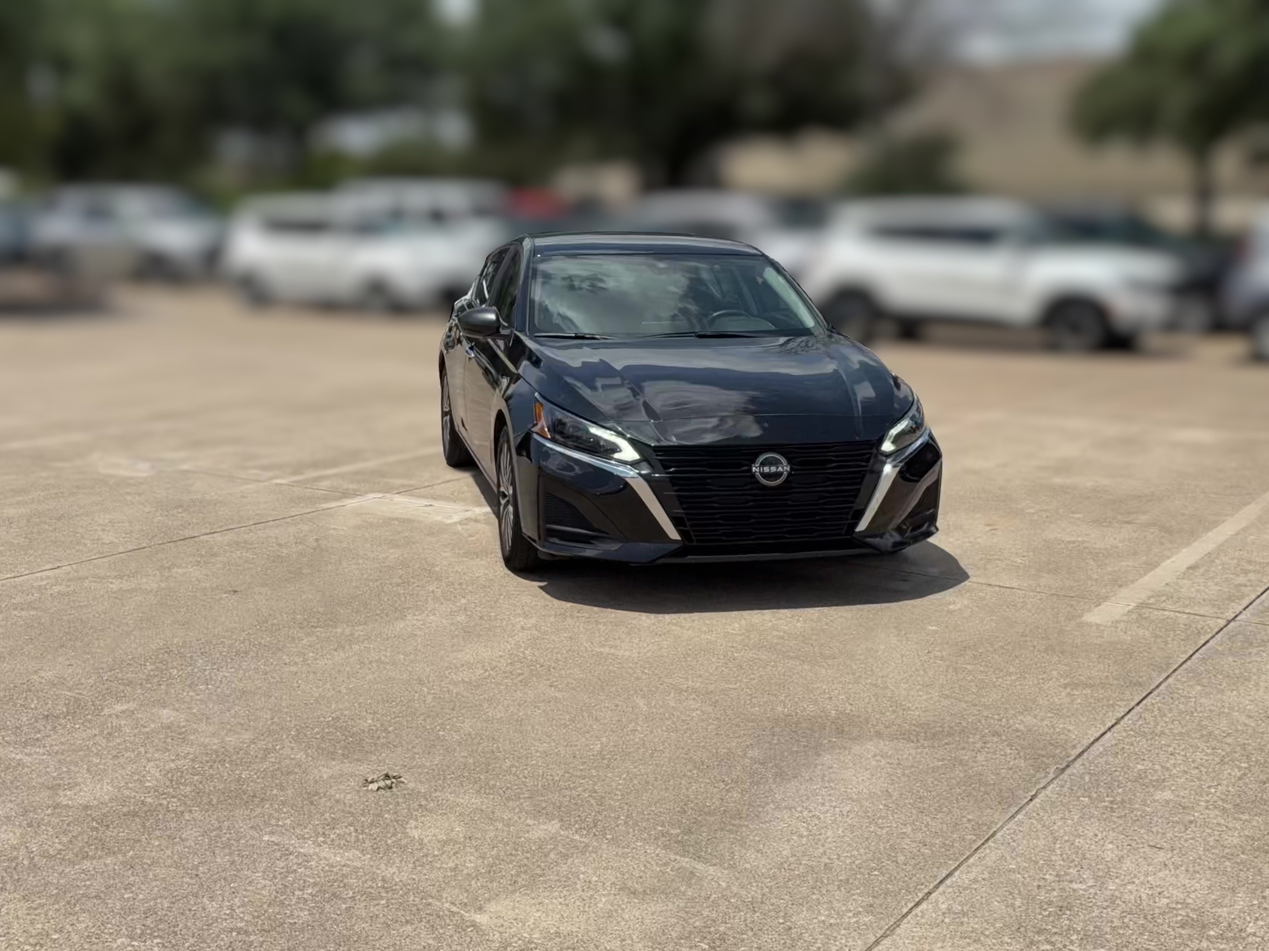 2025 Nissan Altima SV - Photo 36