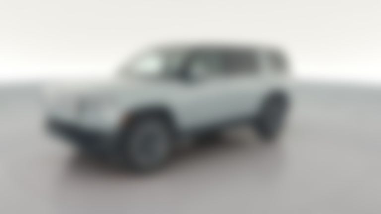 2025 Rivian R1S vehicle photo