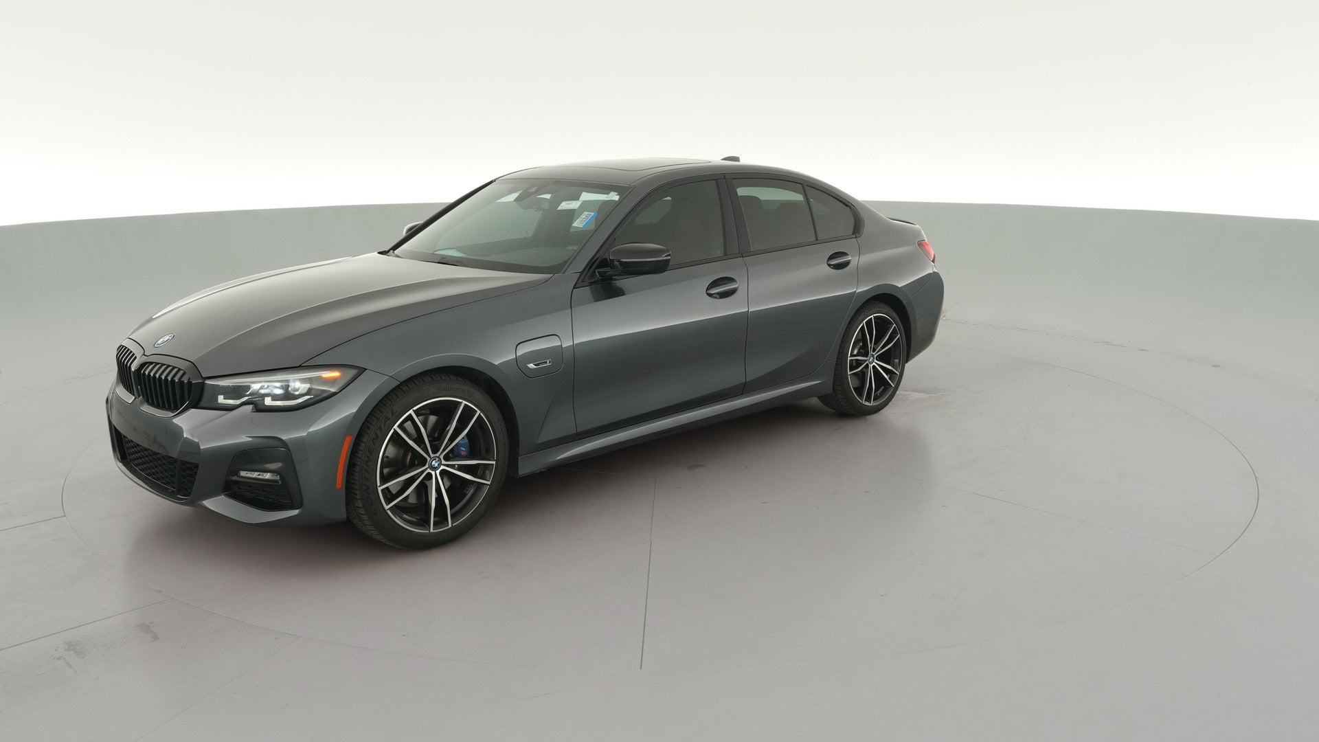 2022 BMW 3 Series vehicle photo