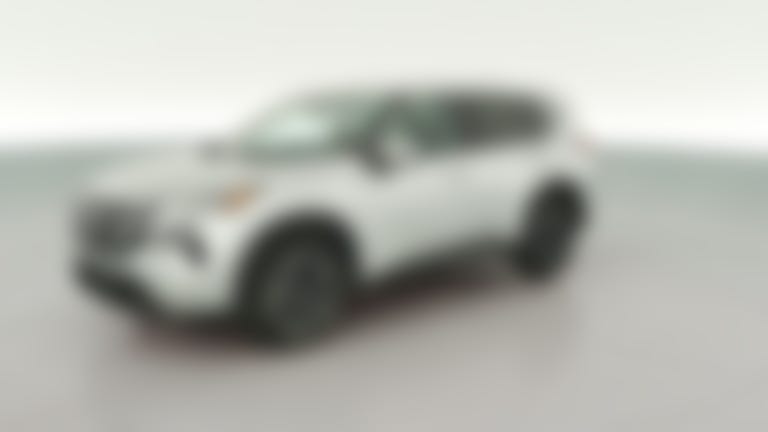 2024 Nissan Rogue vehicle photo