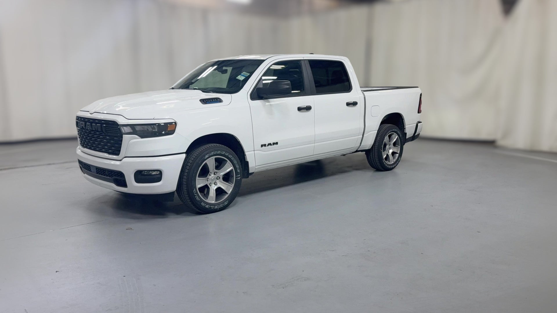 2026 Ram 1500 Crew Cab vehicle photo