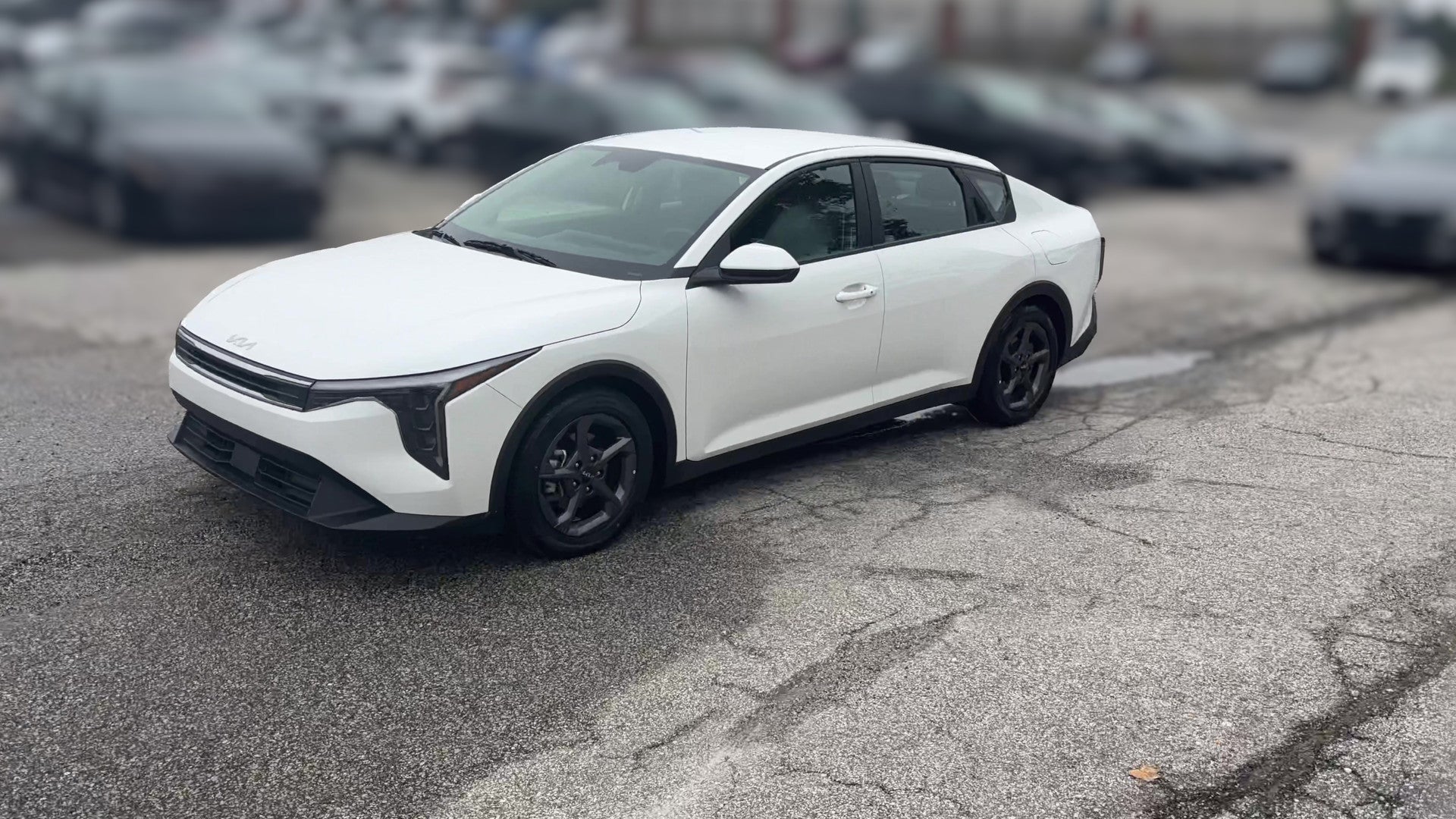 2025 Kia K4 vehicle photo