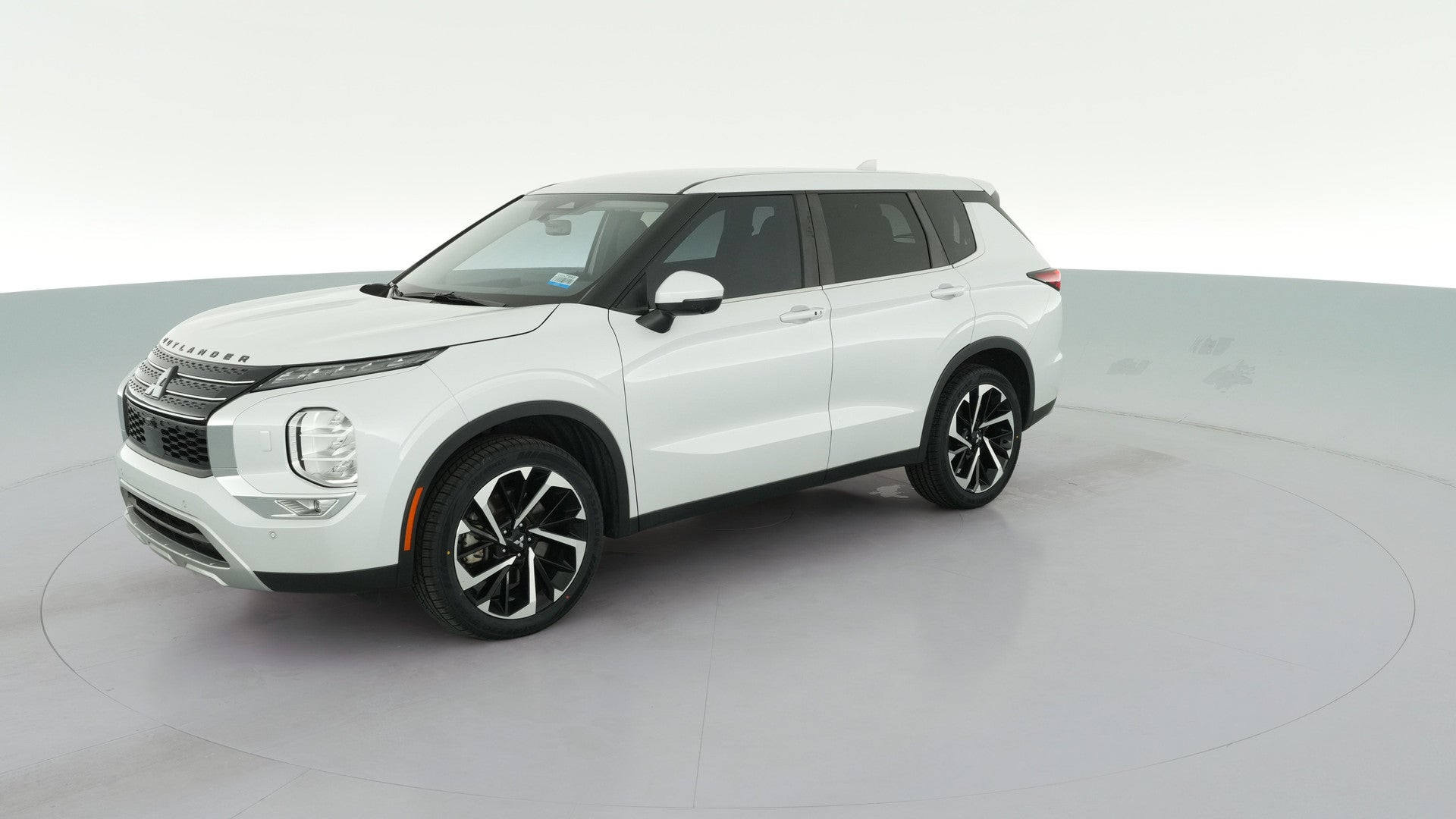 2024 Mitsubishi Outlander vehicle photo